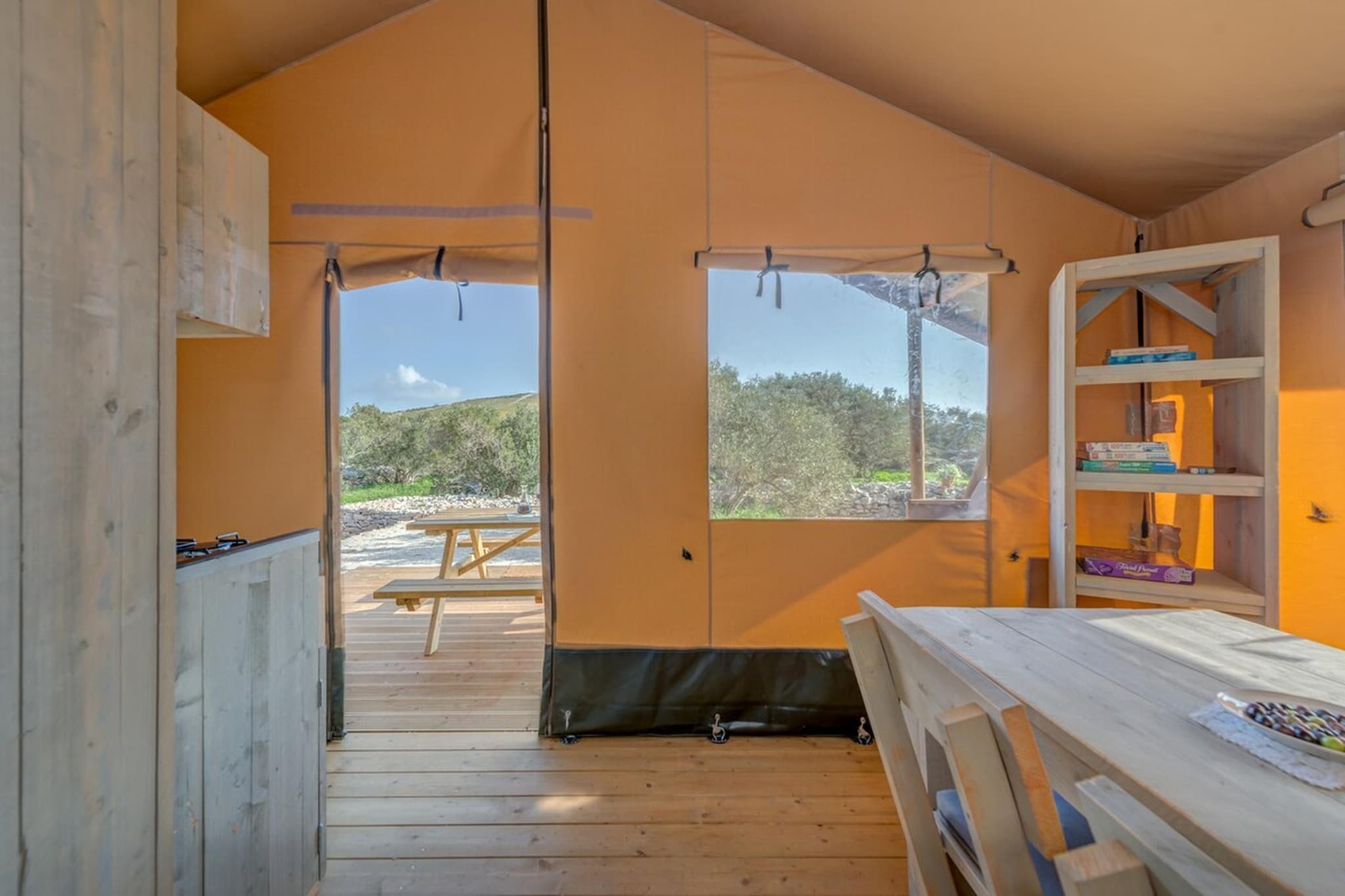 Adriatic Heritage Glamping No 2-Esszimmer