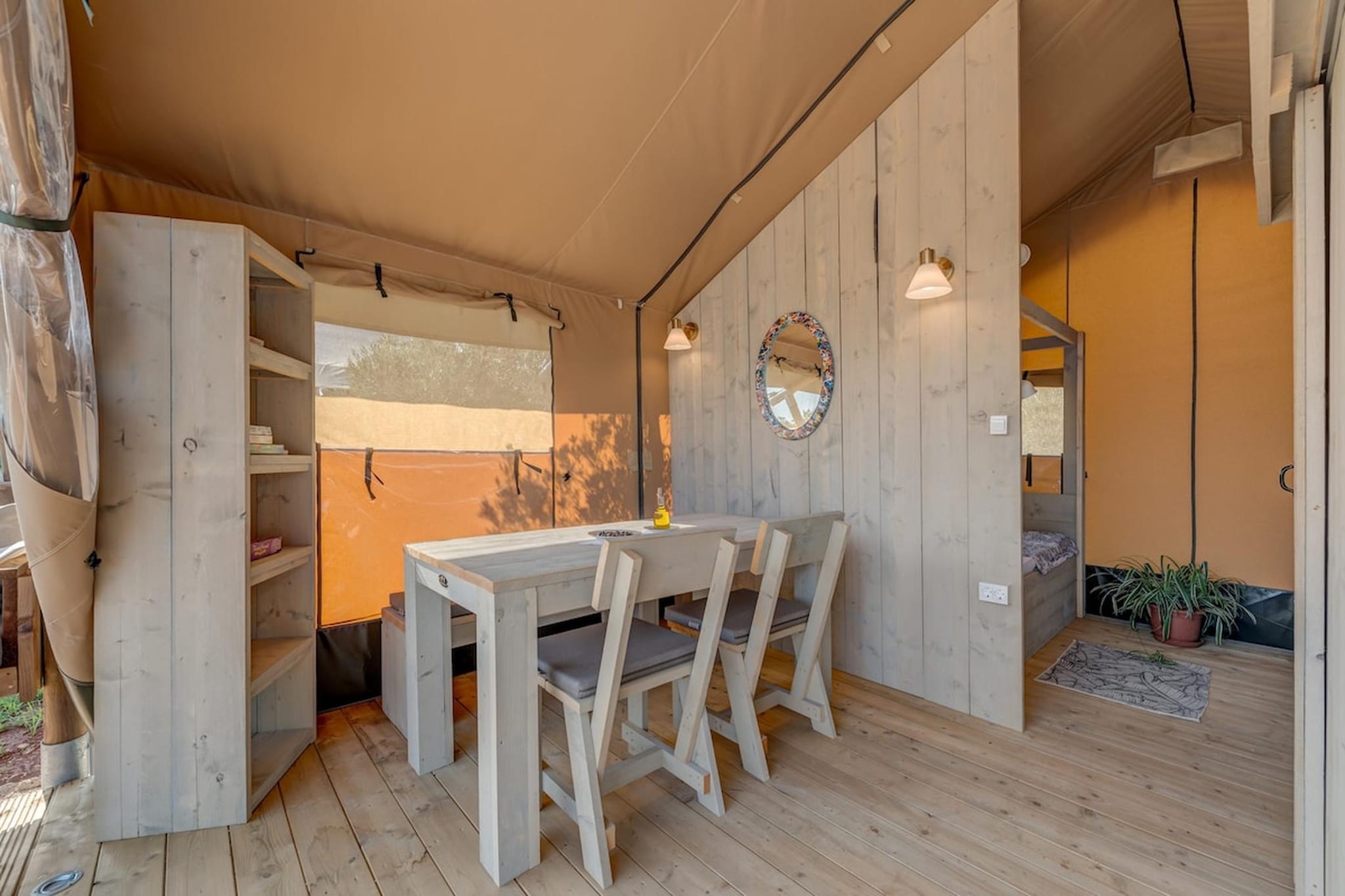 Adriatic Heritage Glamping No 2-Esszimmer