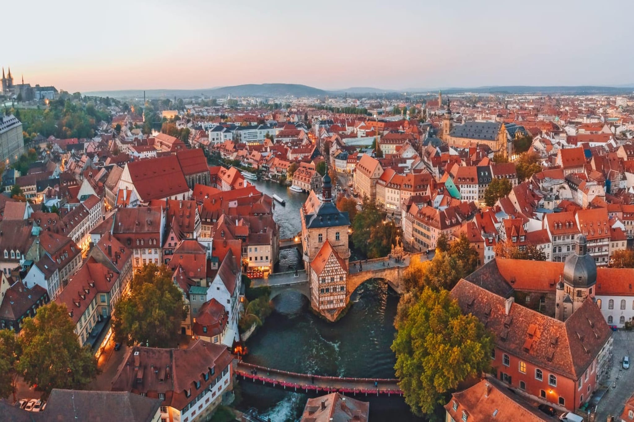 Charmante Altbauwohnung im Herzen von Bamberg-Gebieden zomer 20km