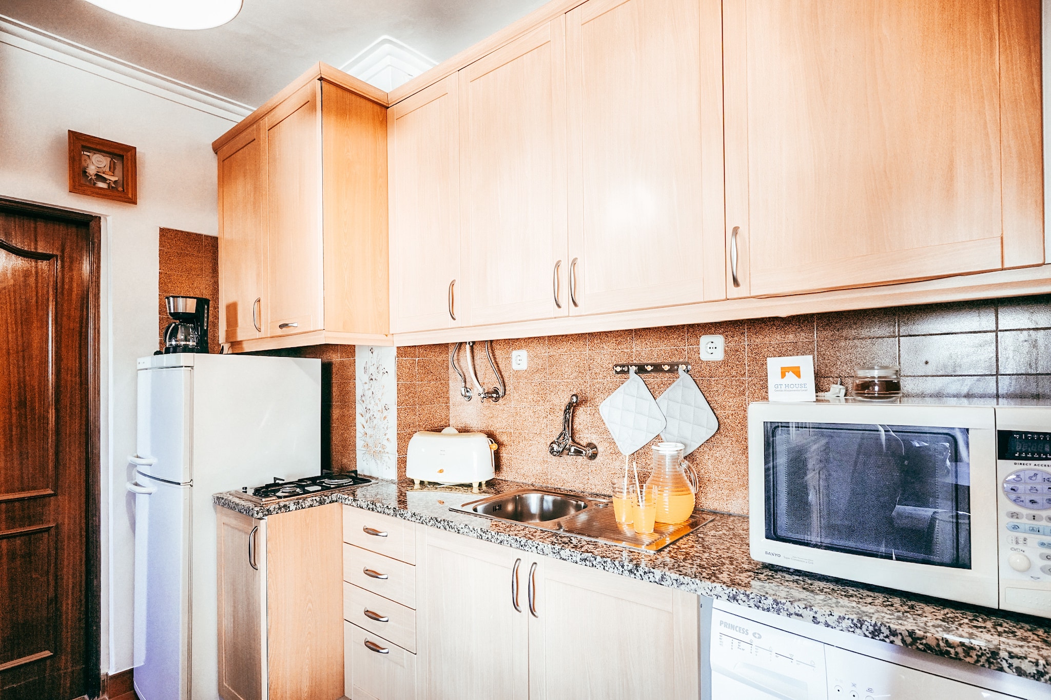 Amadora Terrace View By Gt House-Küche