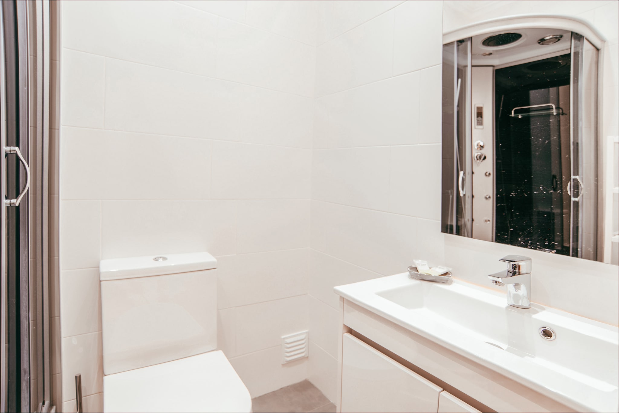 Alcantara Terrace by GT House-Badezimmer