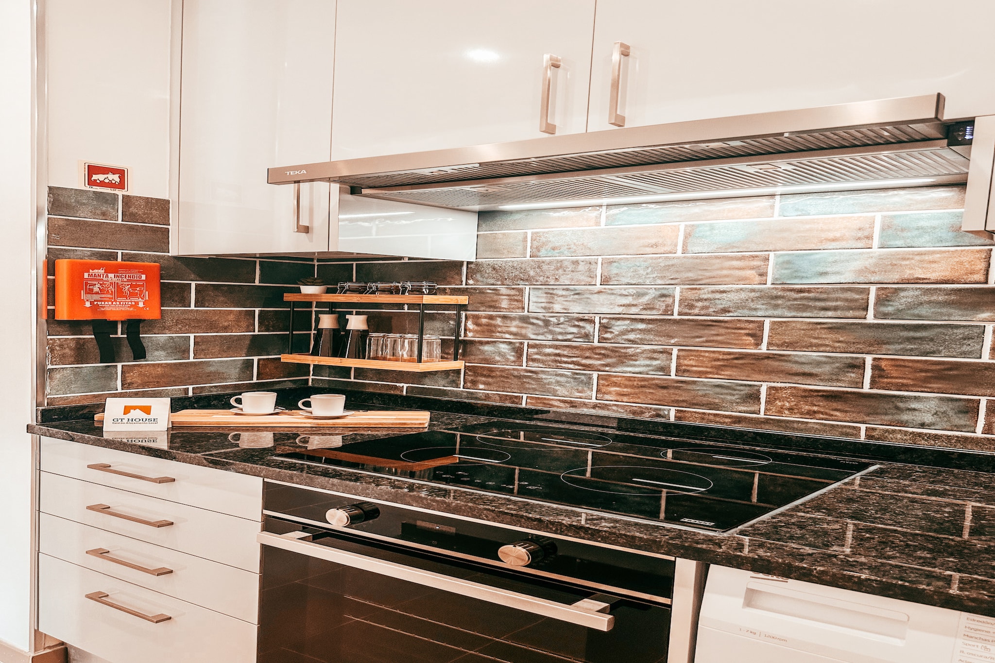 Cosy Apartment Queluz By Gt House-Küche