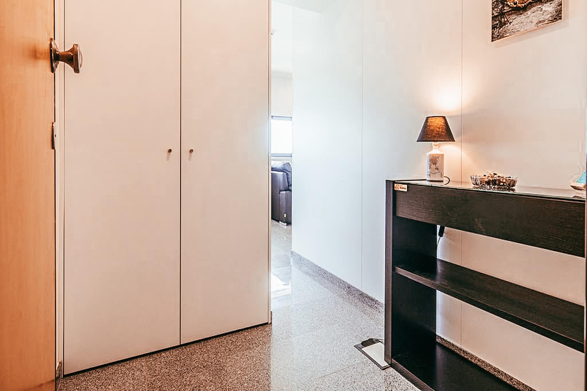 Trendy Apartment River View By Gthouse-Overloop