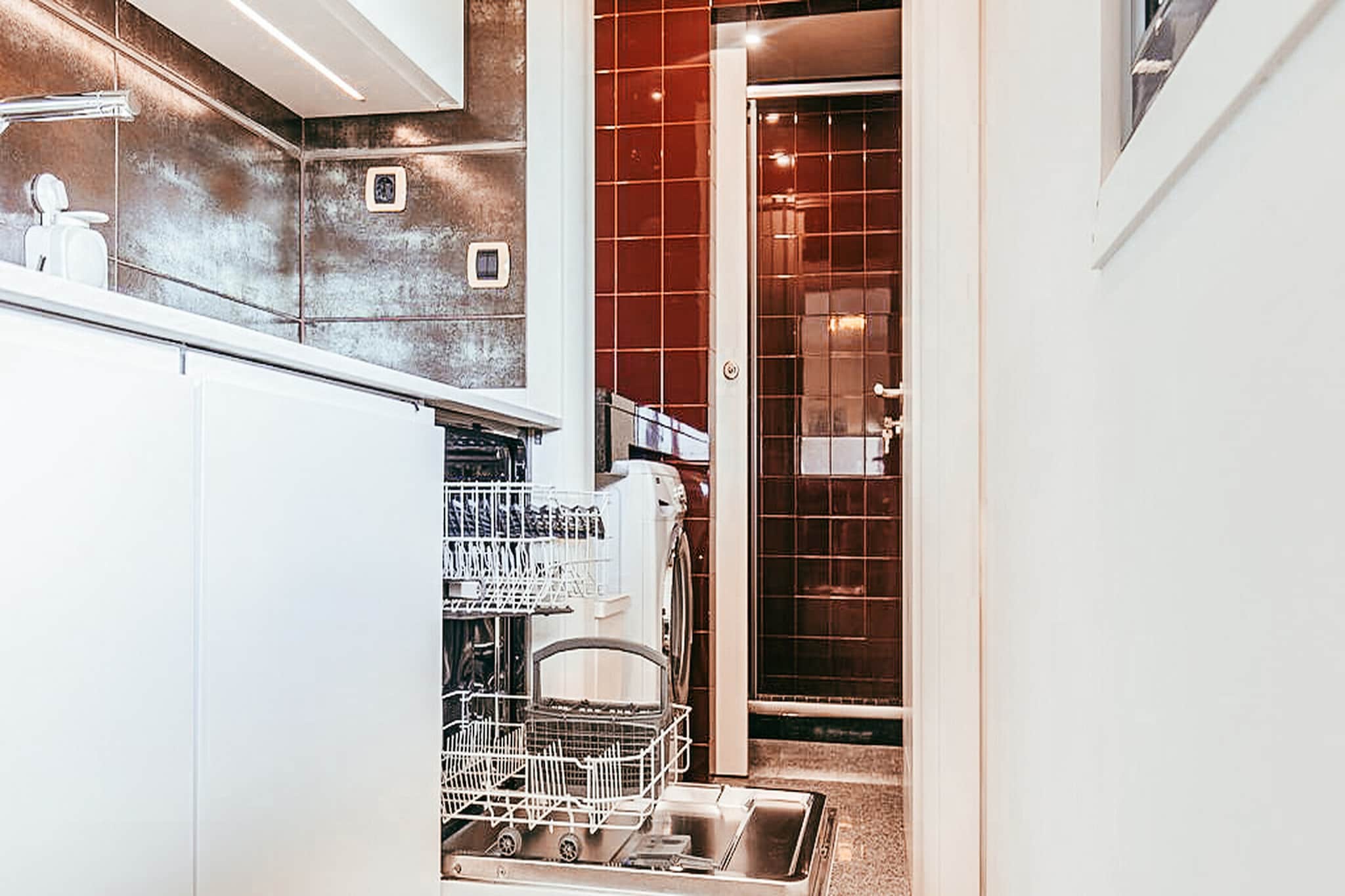 Trendy Apartment River View By Gthouse-Keuken