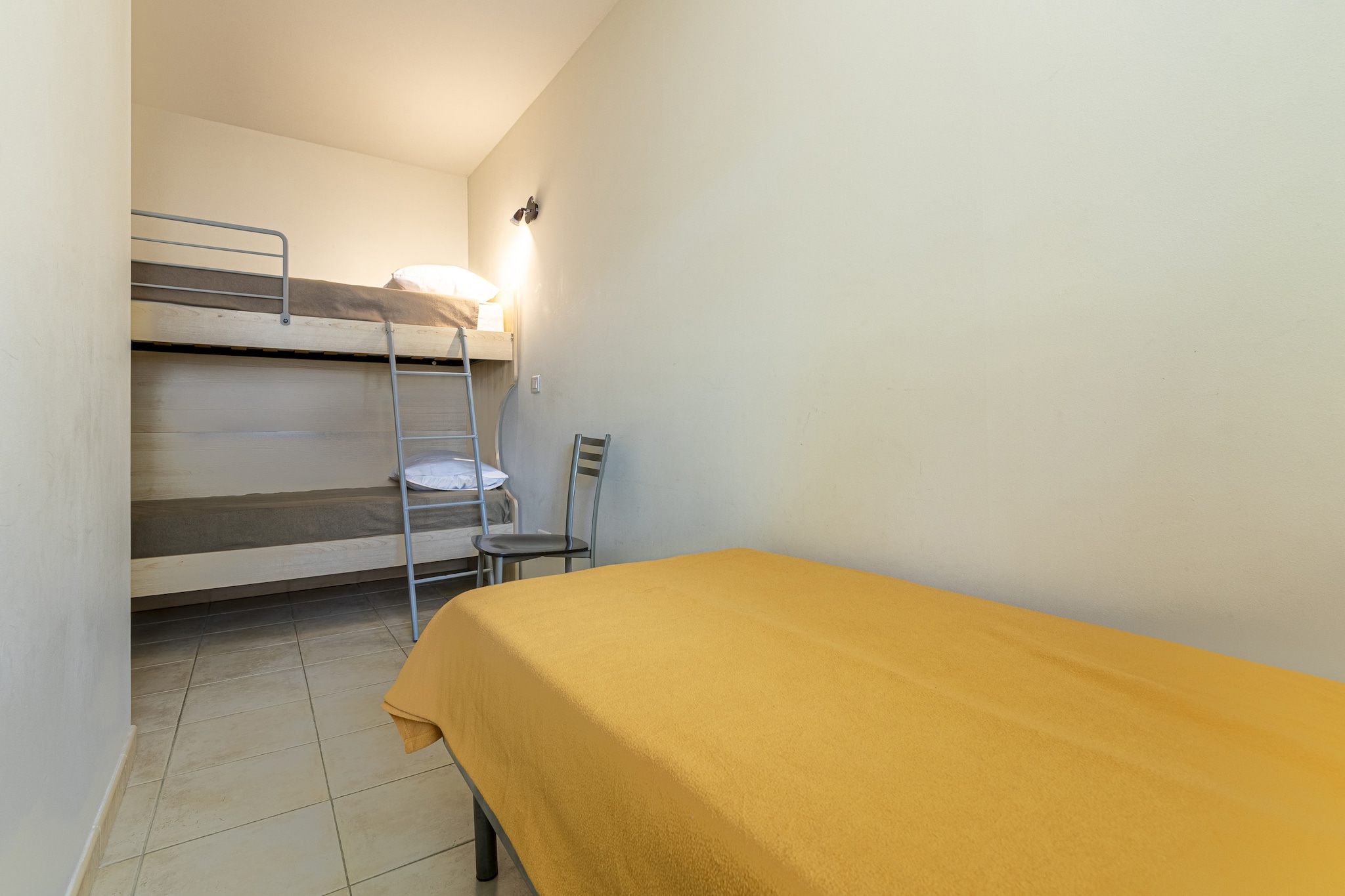 Lisa Maria E N°60 - 3P7-Image-tags.childrenroom