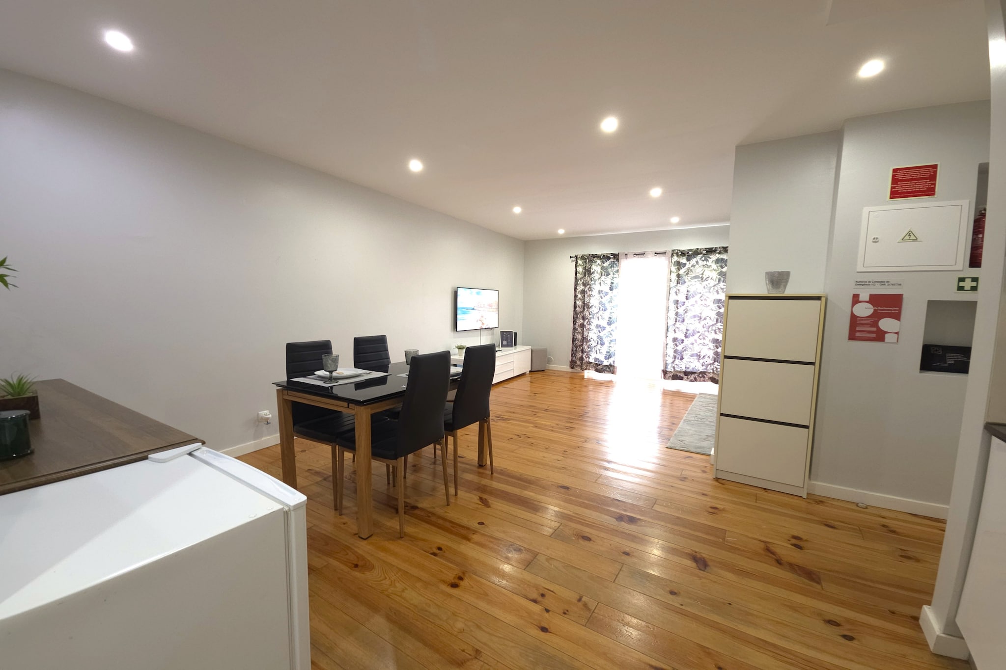 Sesimbra Terrace Escape By Gt House-Eetkamer