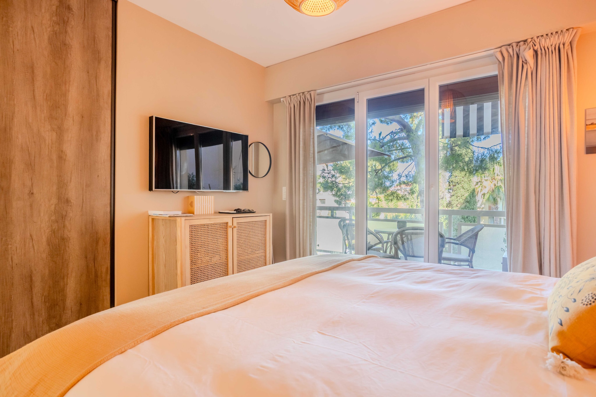 MB-2-PINS-M-Non tagué