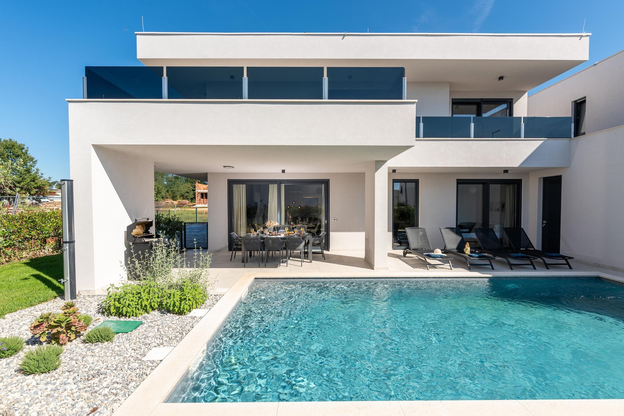 Villa Mattia-Buitenkant zomer