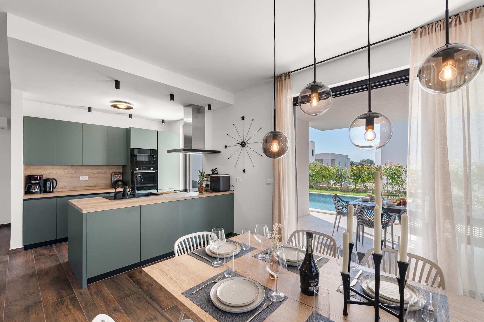 Villa Mattia-Eetkamer