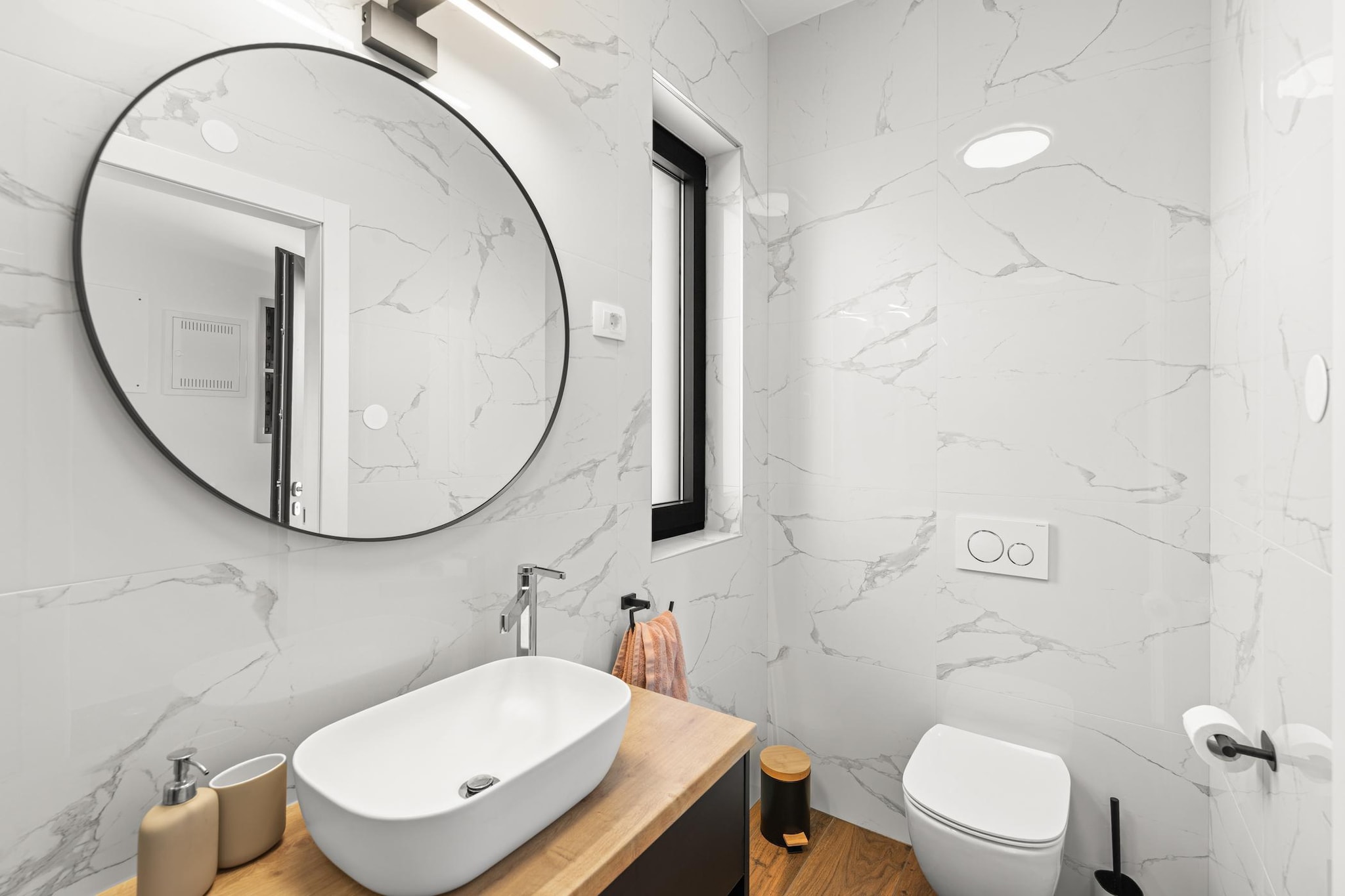 Villa Ava Rossa-Badkamer