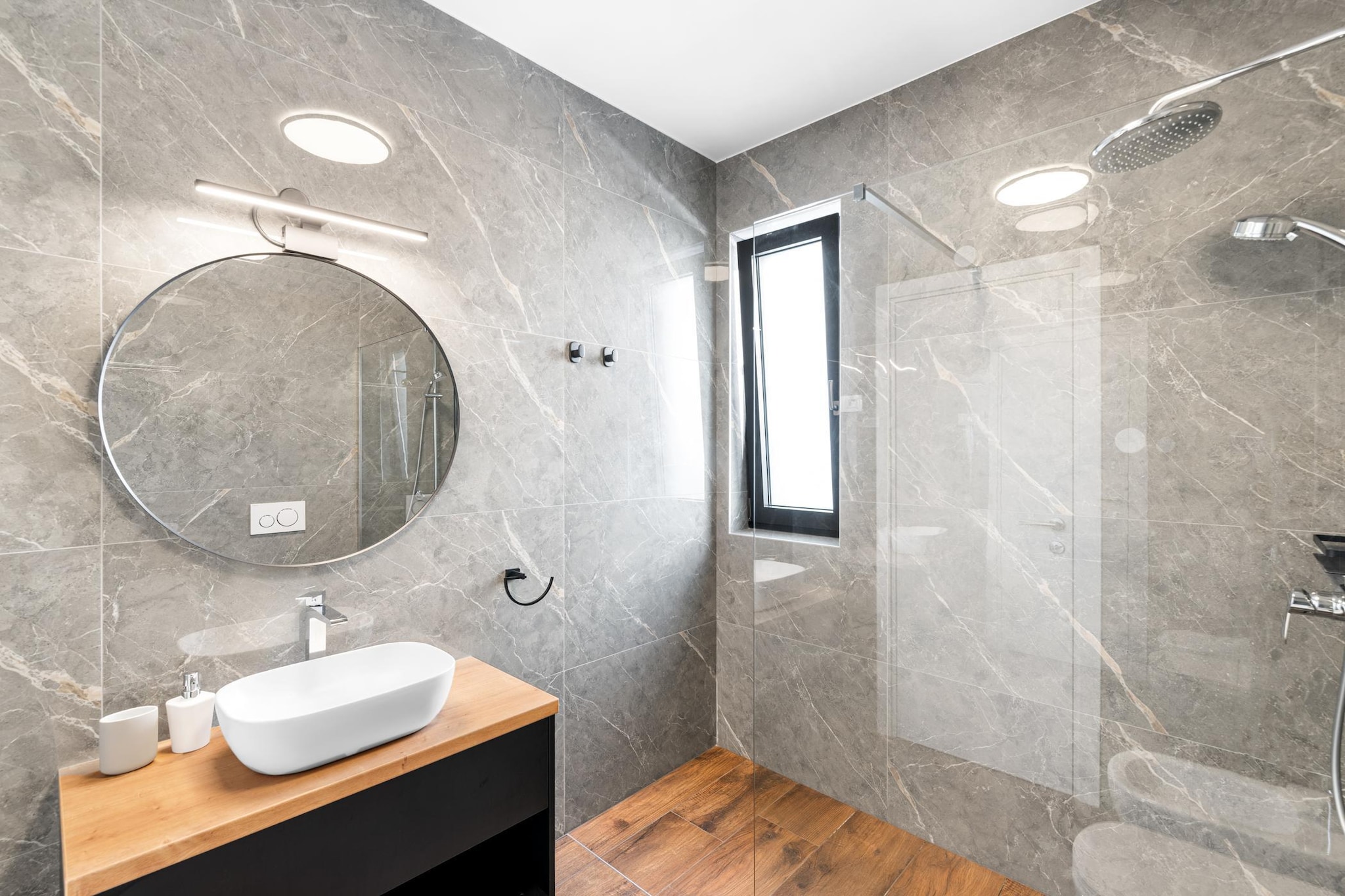 Villa Ava Rossa-Badkamer