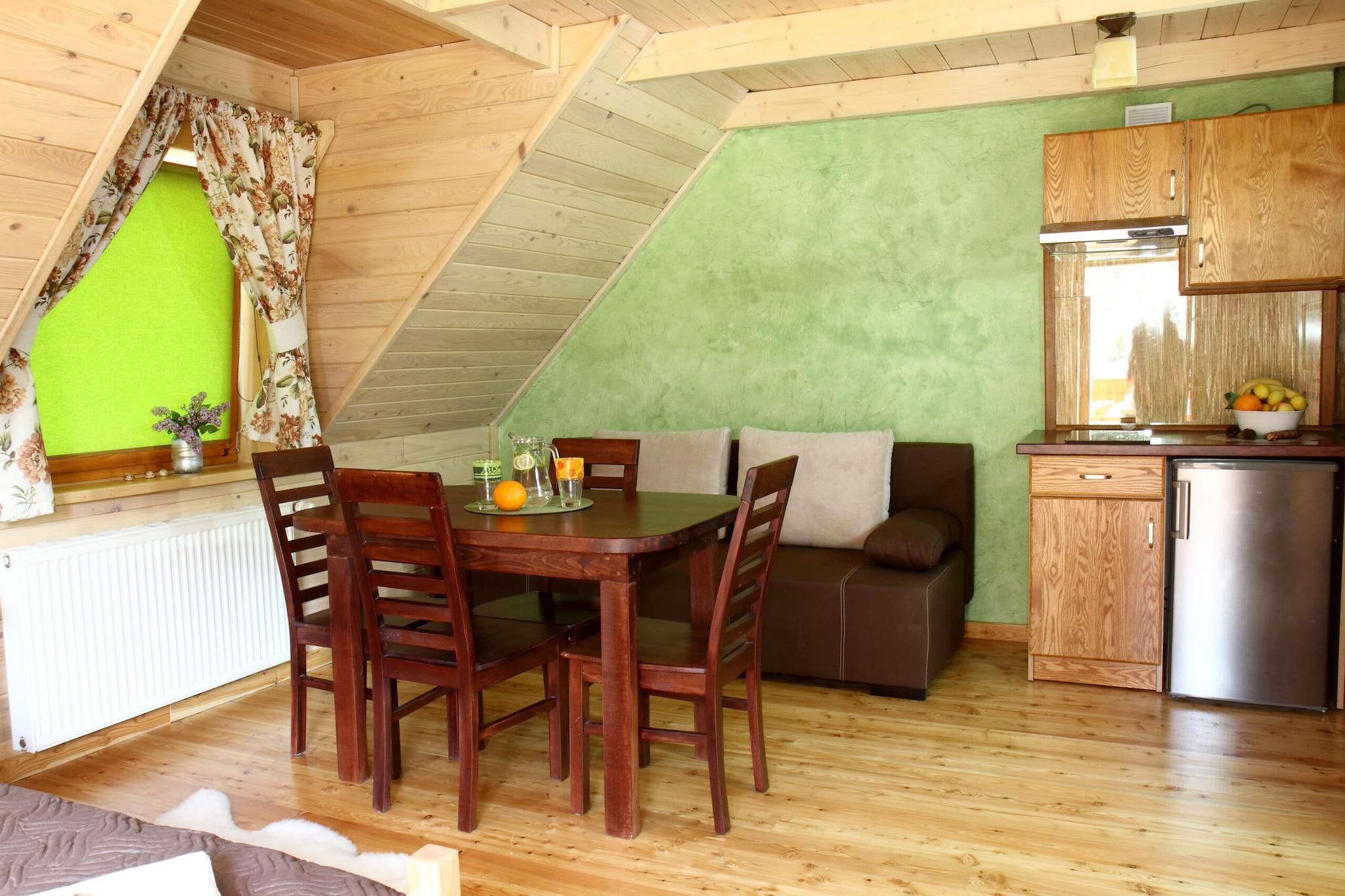 Domek pod Howyzem-Eetkamer