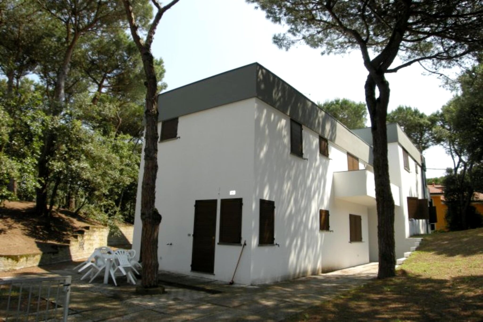 Exterior Summer