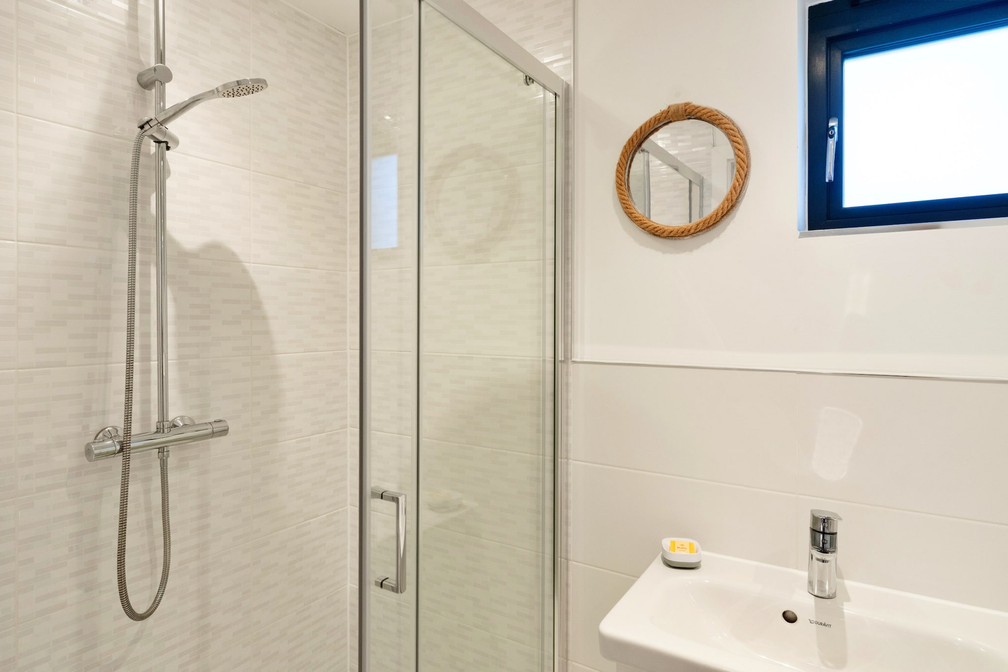 Tides 45 - Badkamer