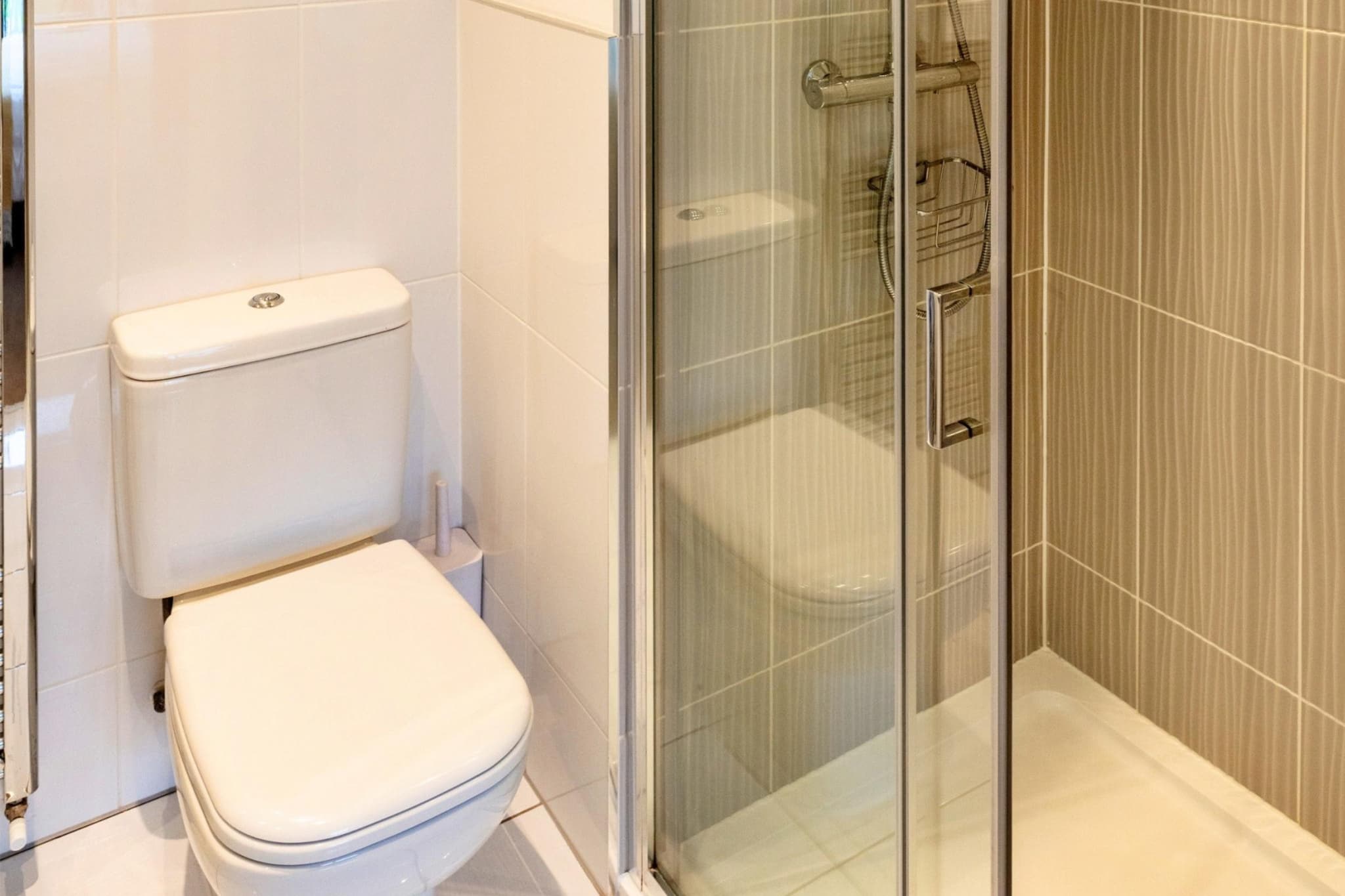 Tides 45 - Badkamer