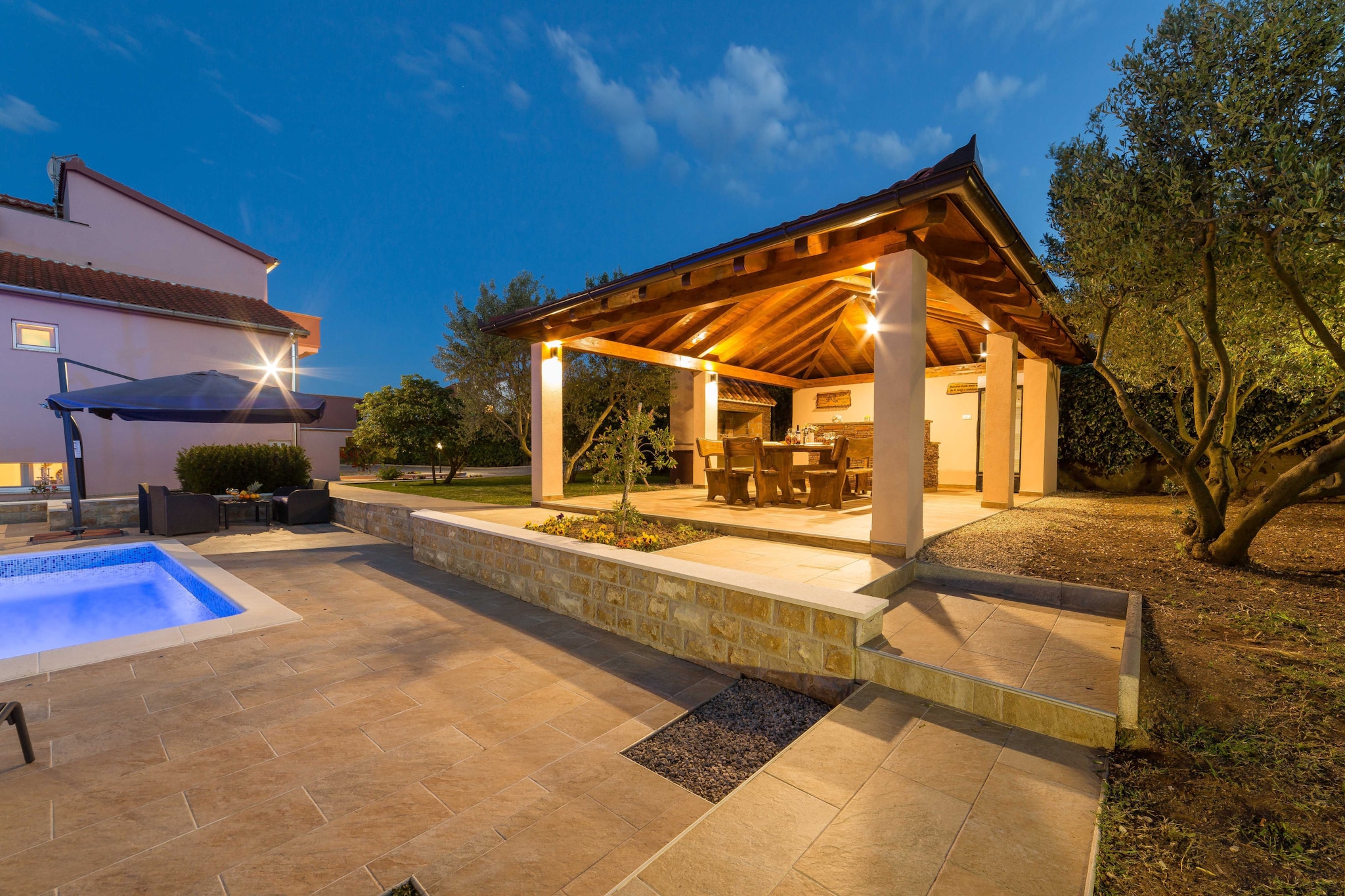 Villa Simone with private pool - Terrasbalkon