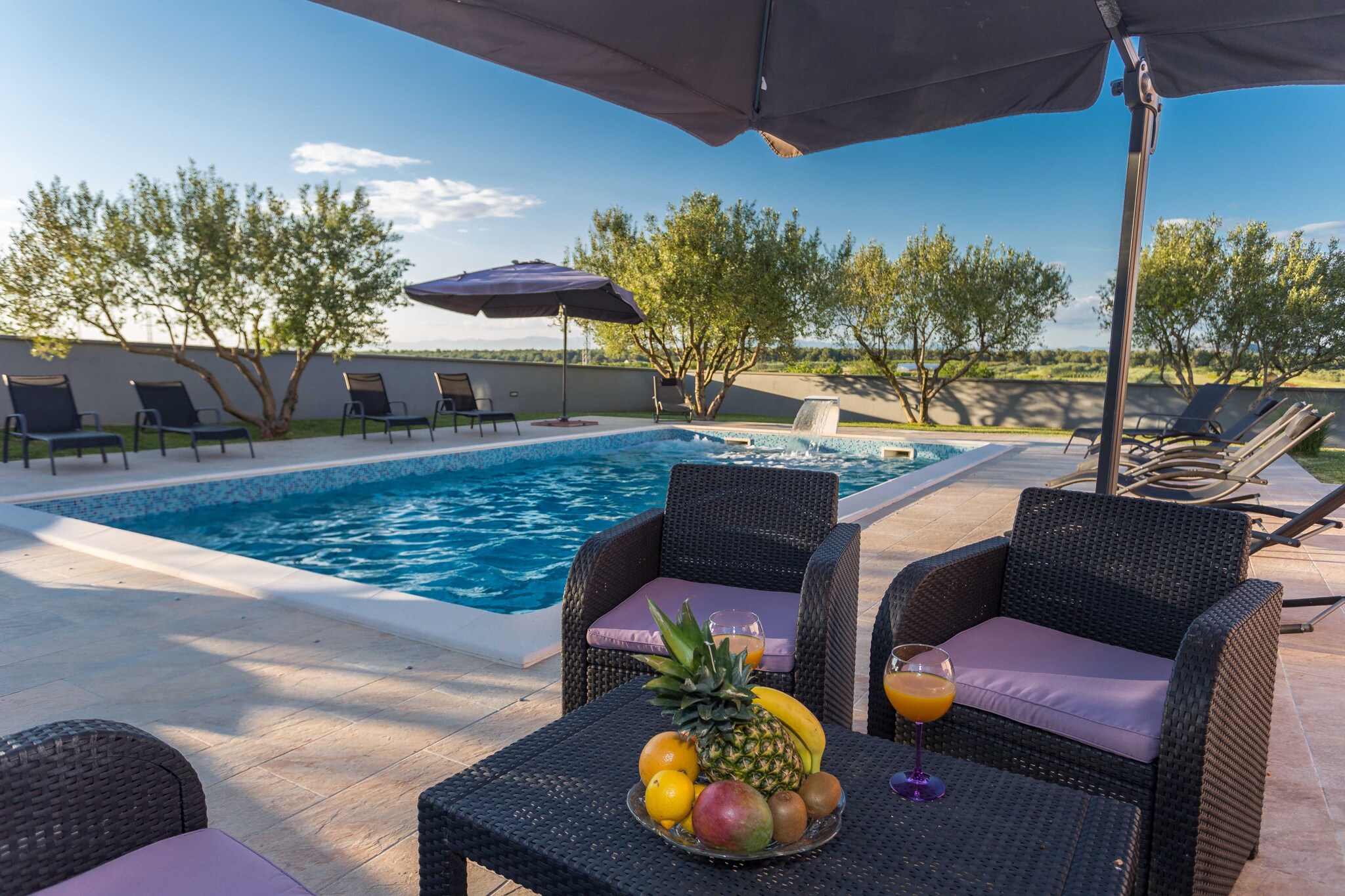 Villa Simone with private pool - Terrasbalkon