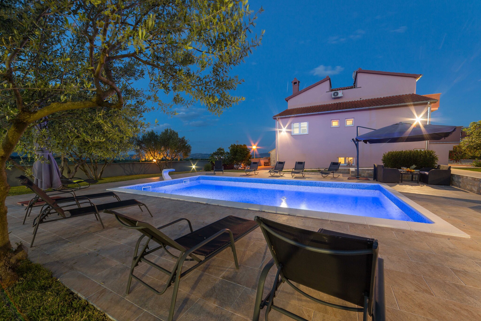 Villa Simone with private pool - Zwembad