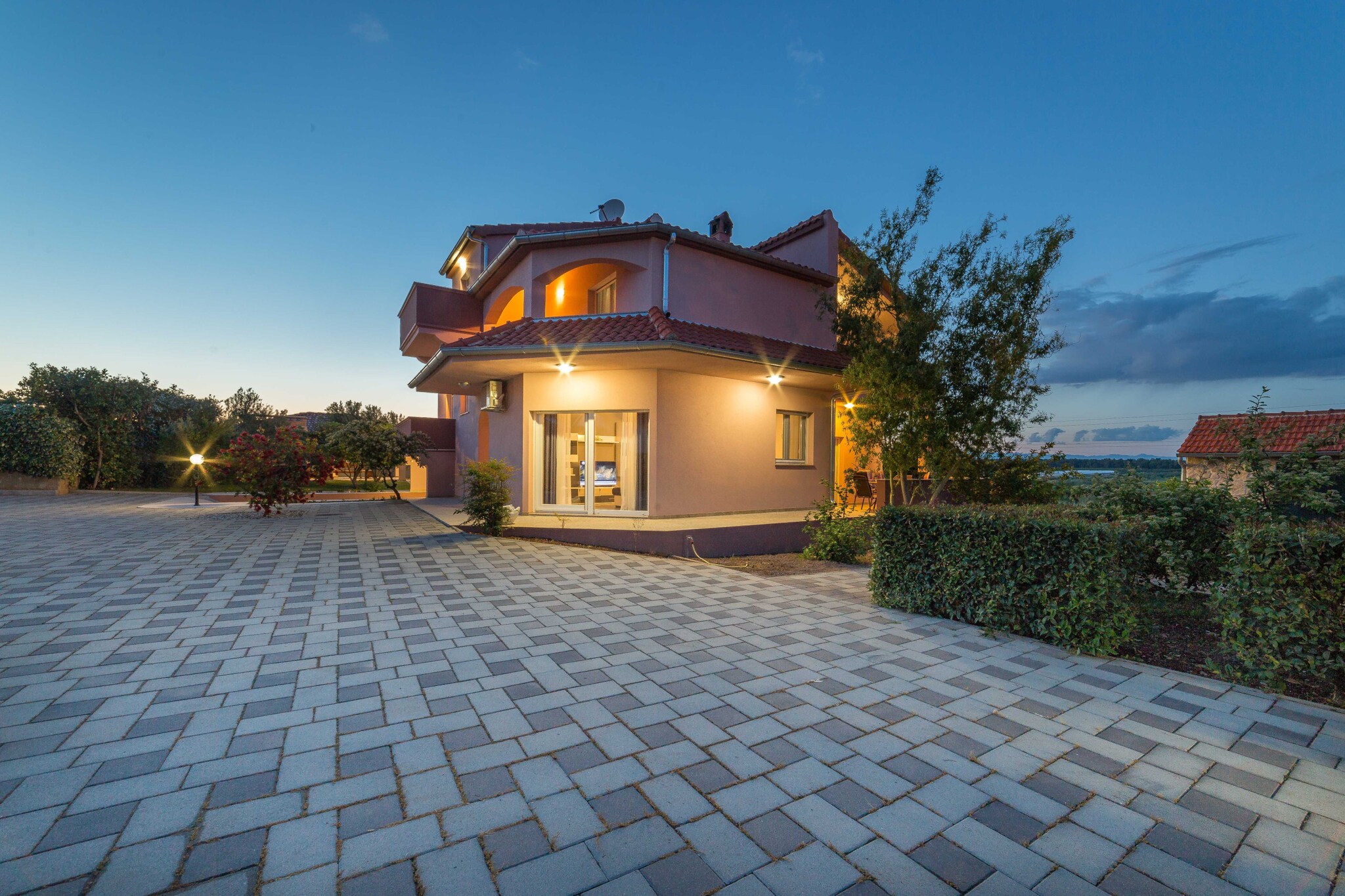 Villa Simone with private pool - Buitenkant zomer