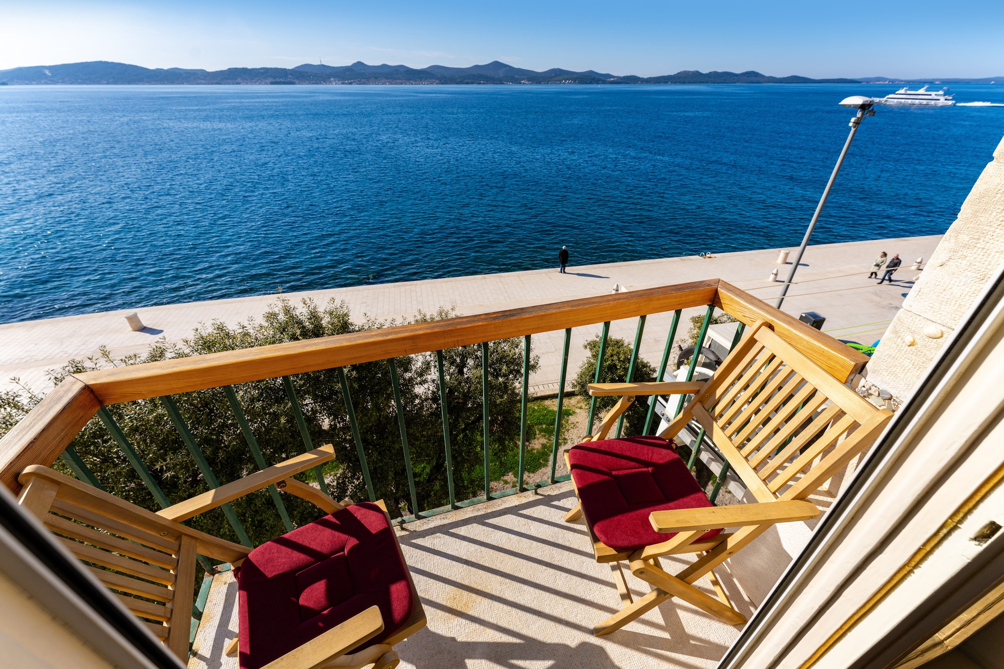 Sea View apartment Riva-Terrasbalkon