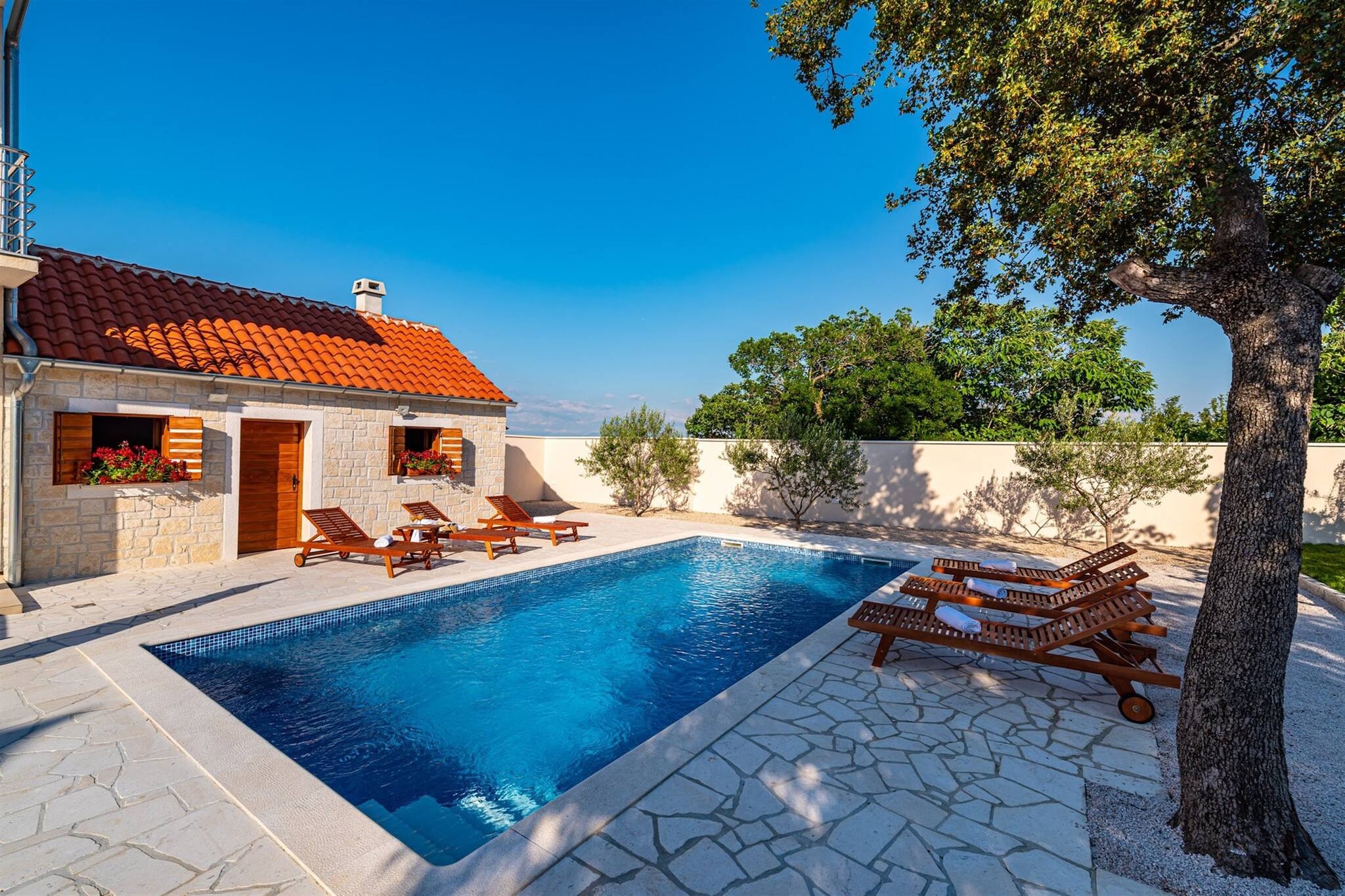 Holiday home Zara-Schwimmbad