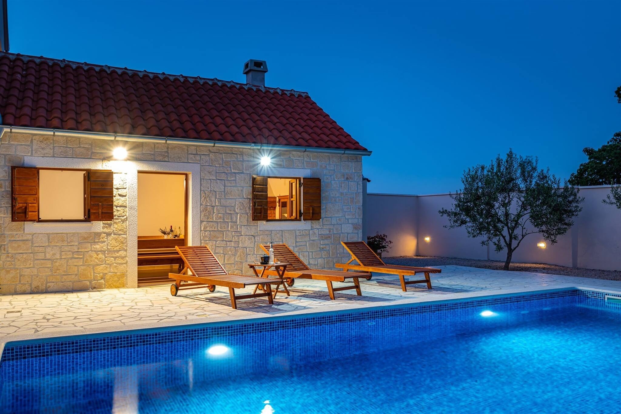 Holiday home Zara-Schwimmbad