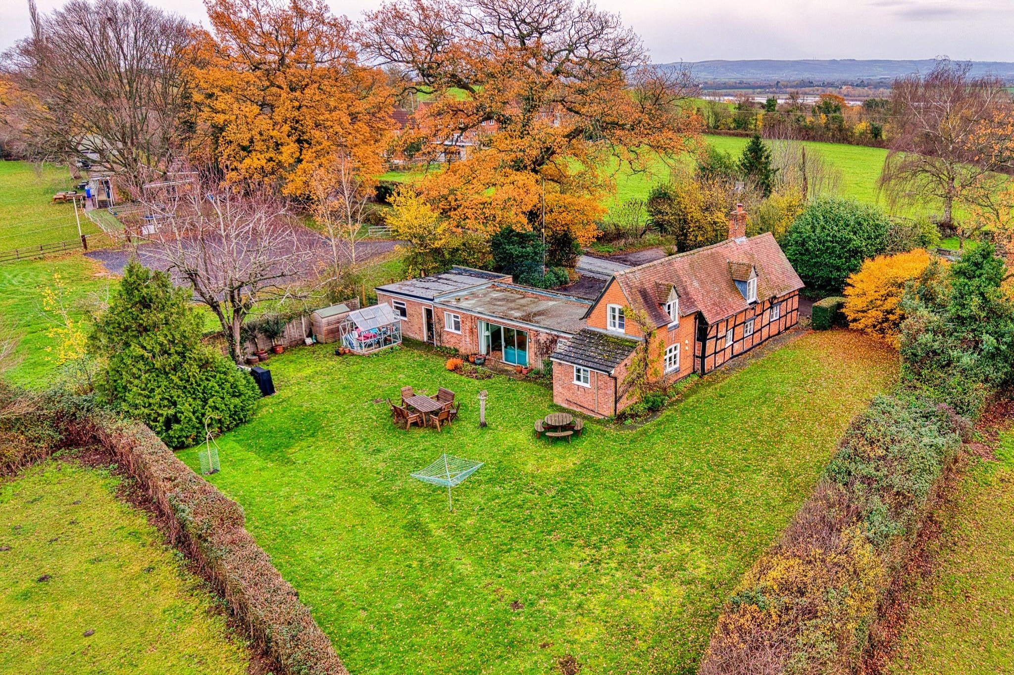 Cricketers' Cottage - Areas within 1km in summer