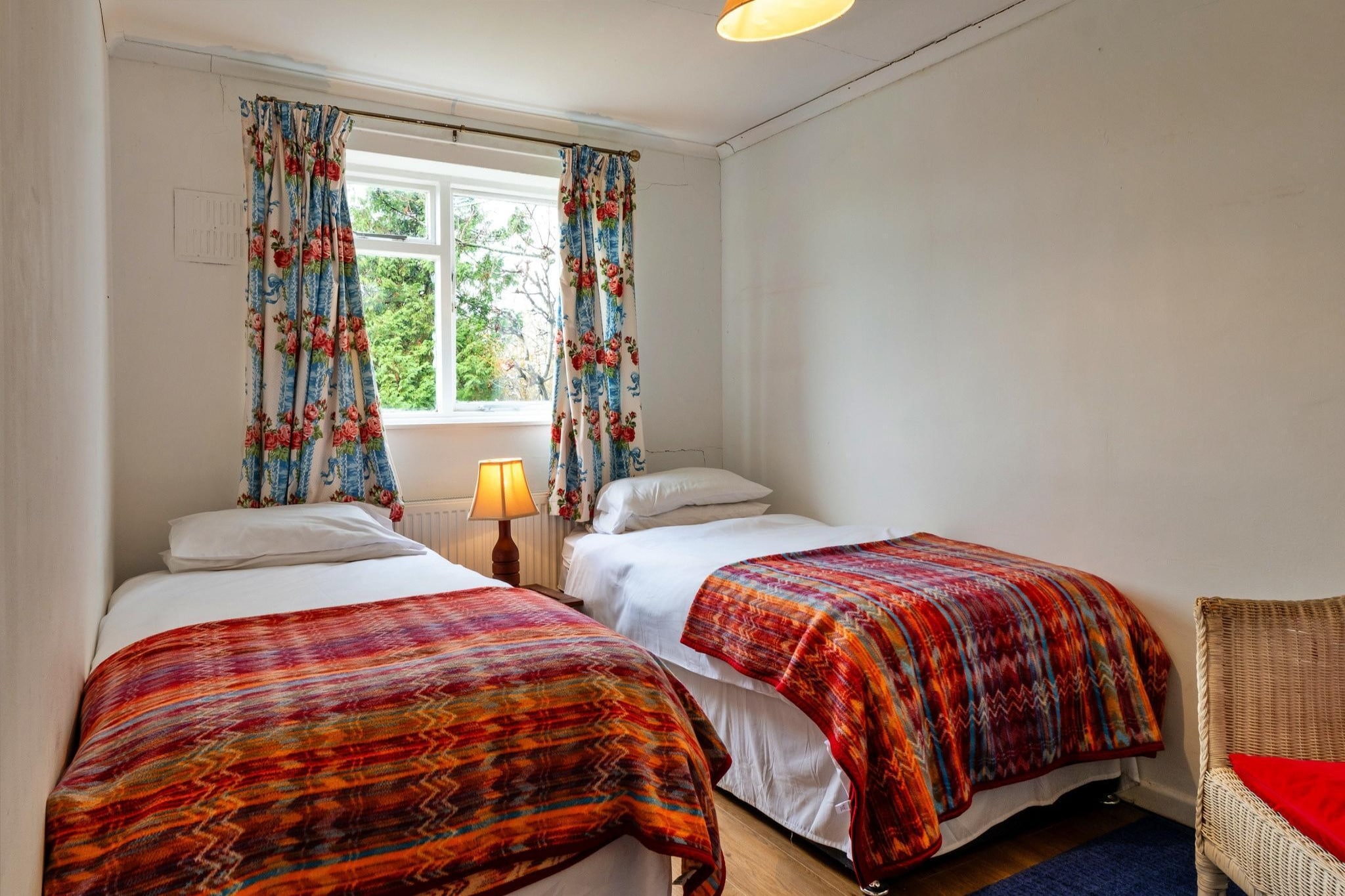 Cricketers' Cottage - Bedroom