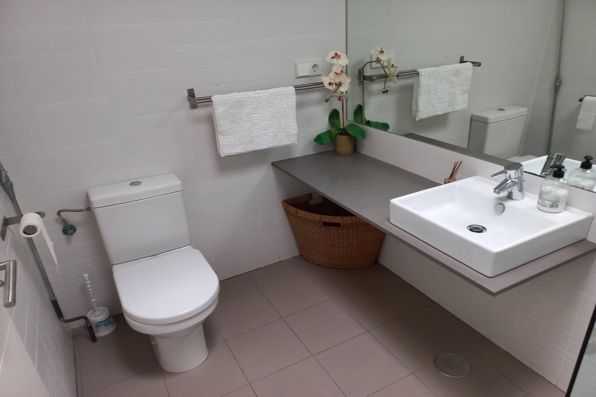 CT 407 AL - Faro's Las Negras Beach Apartment for 4 - Cabo de Gata-Badkamer