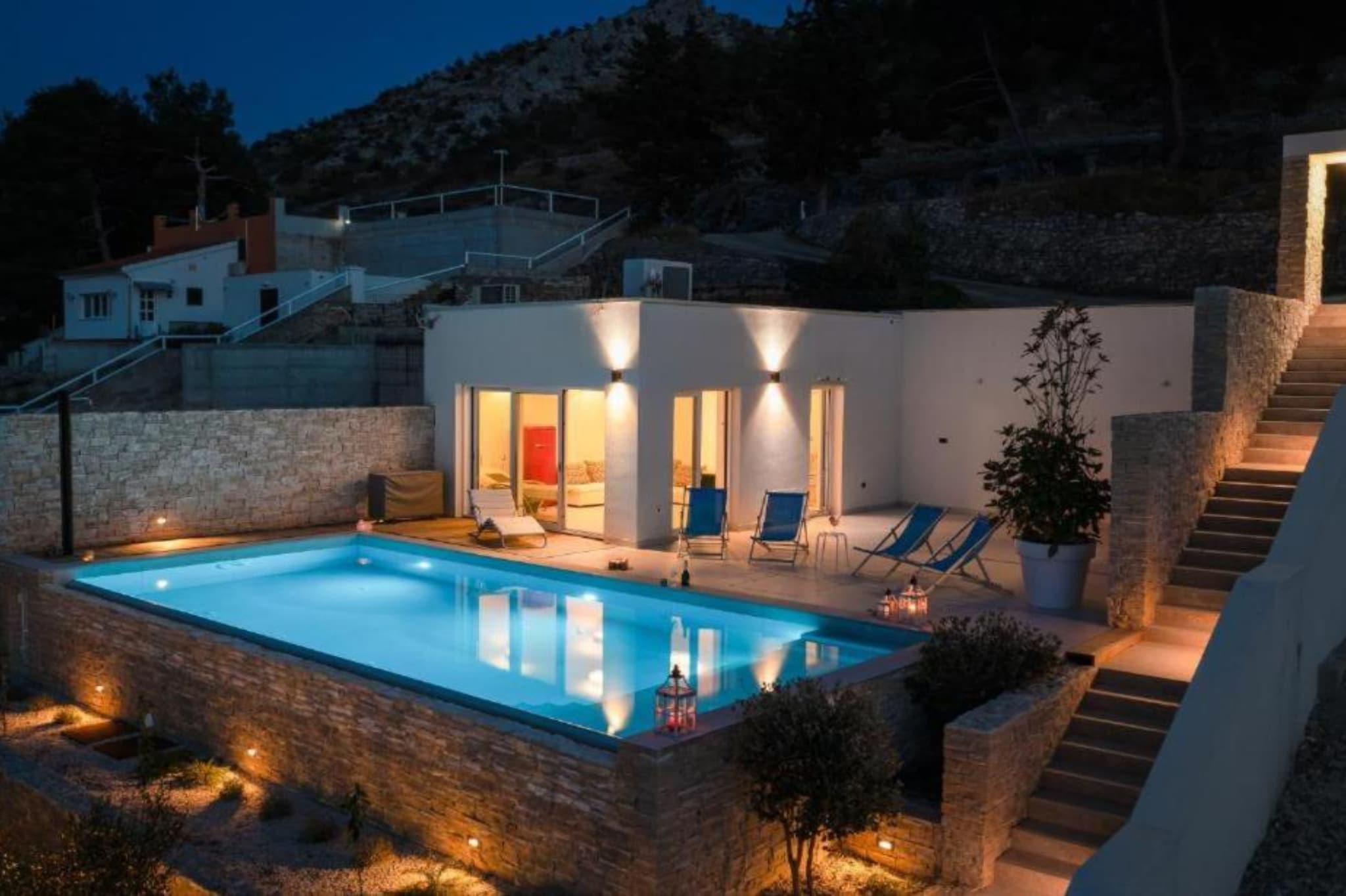 Seafront Six Bedroom Modern Villa with Pool Nancy - Swimming pool