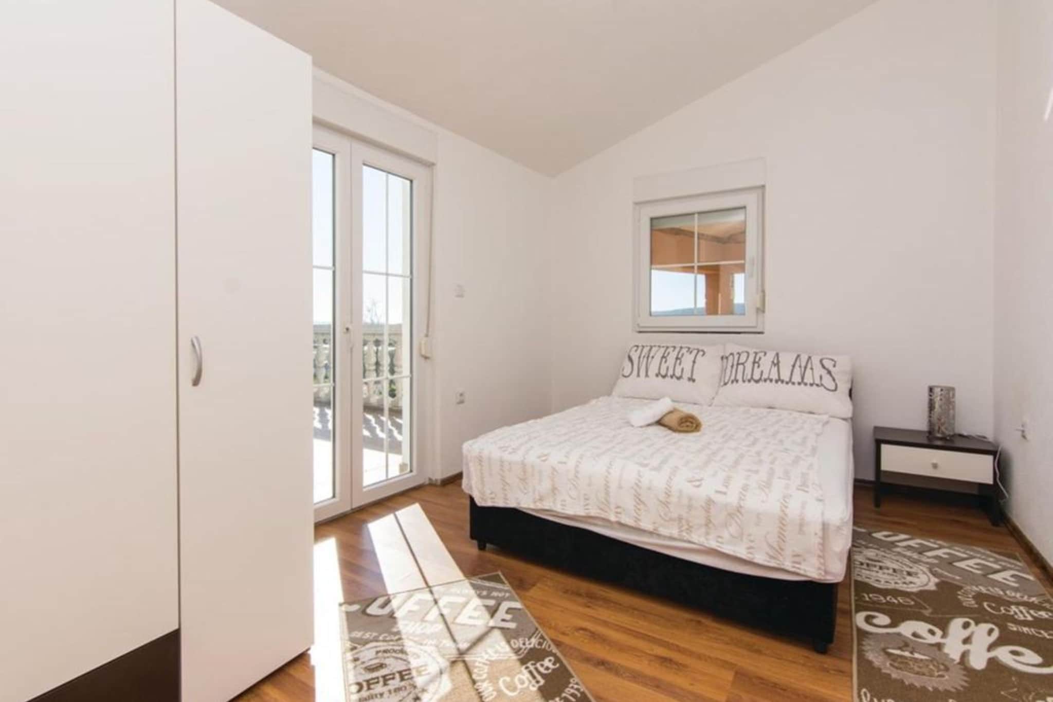 Amazing Villa with Outdoor Swimming Pool - Chambre