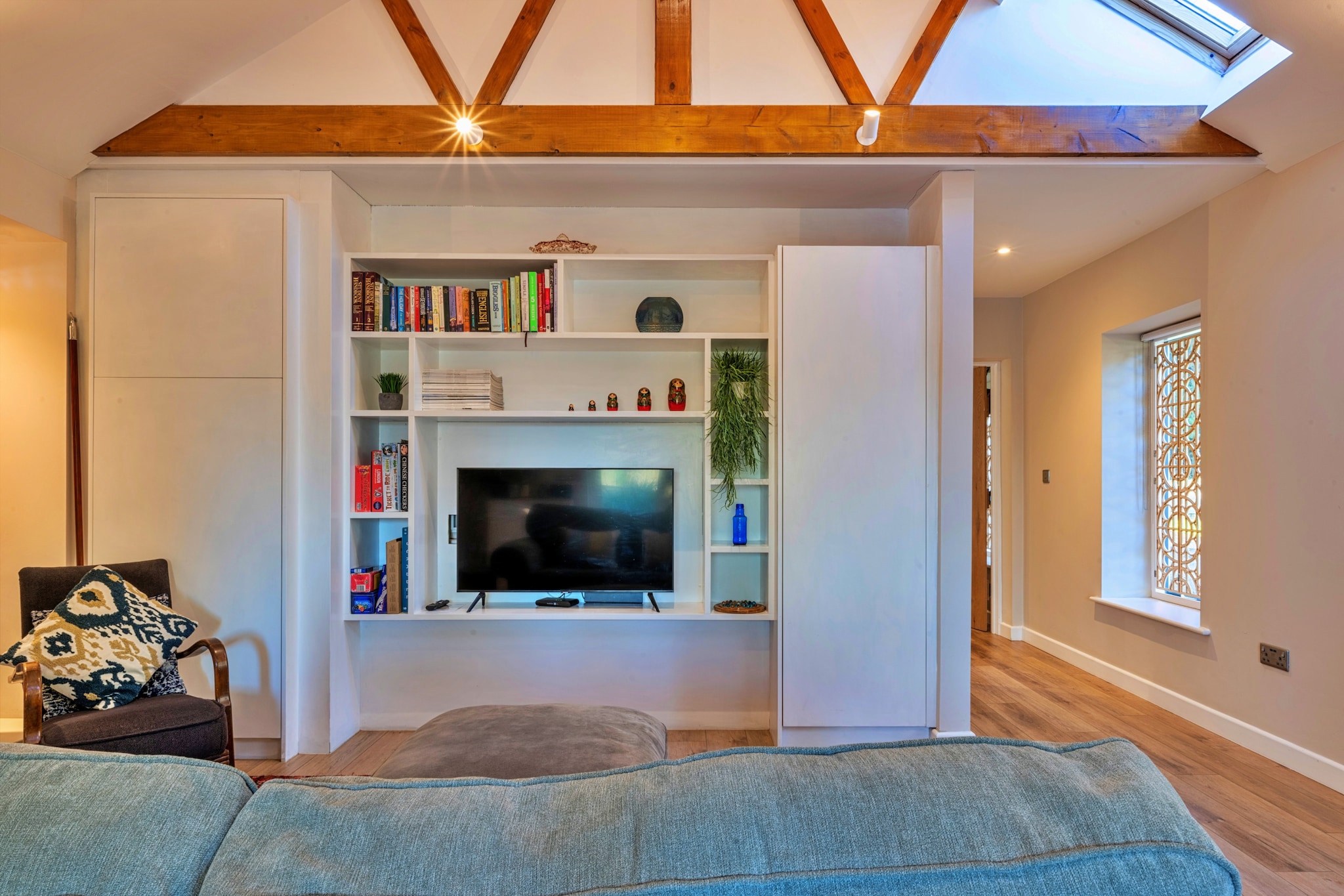 The Asparagus Shed - Living room