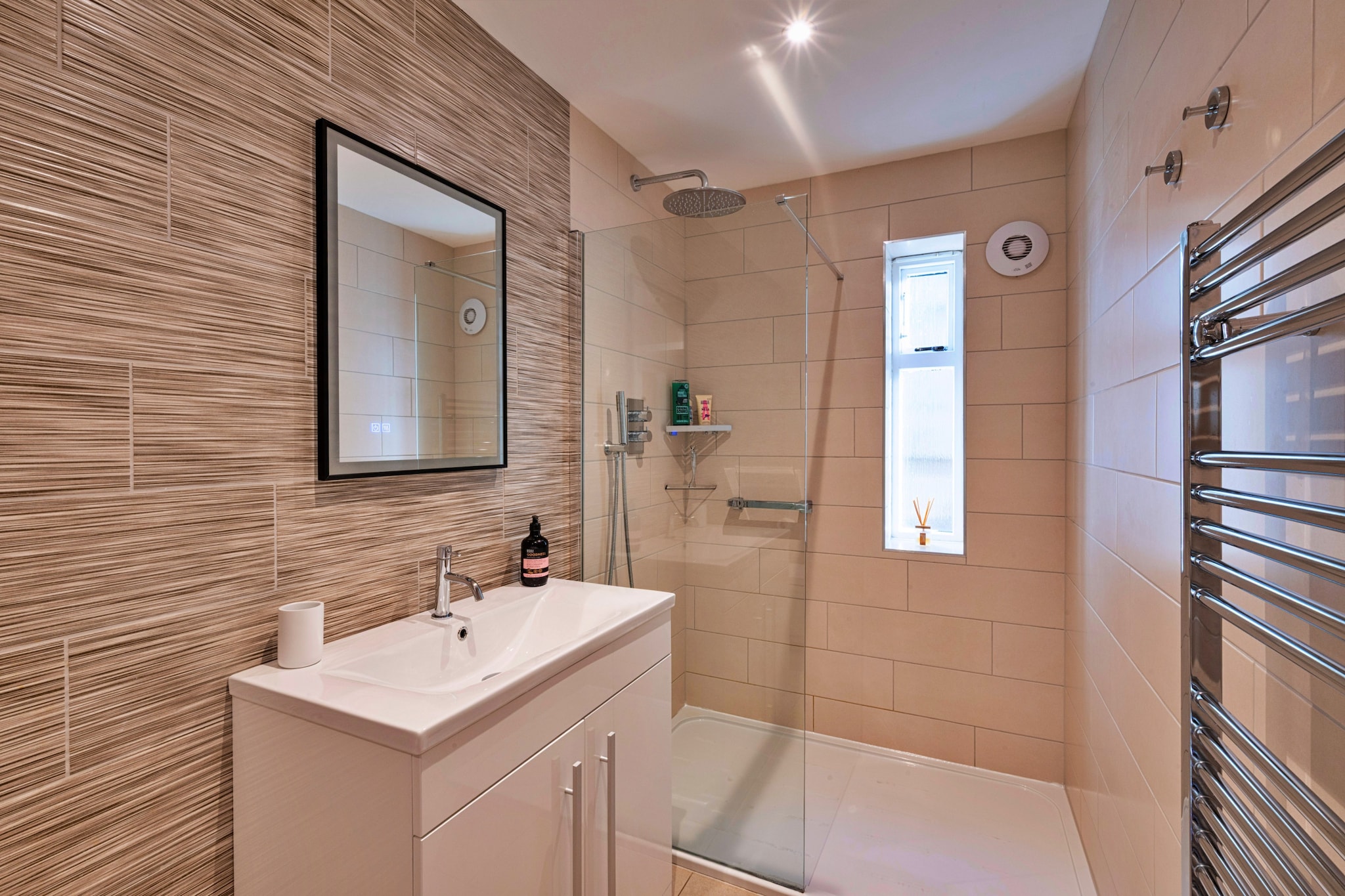 The Asparagus Shed - Bathroom