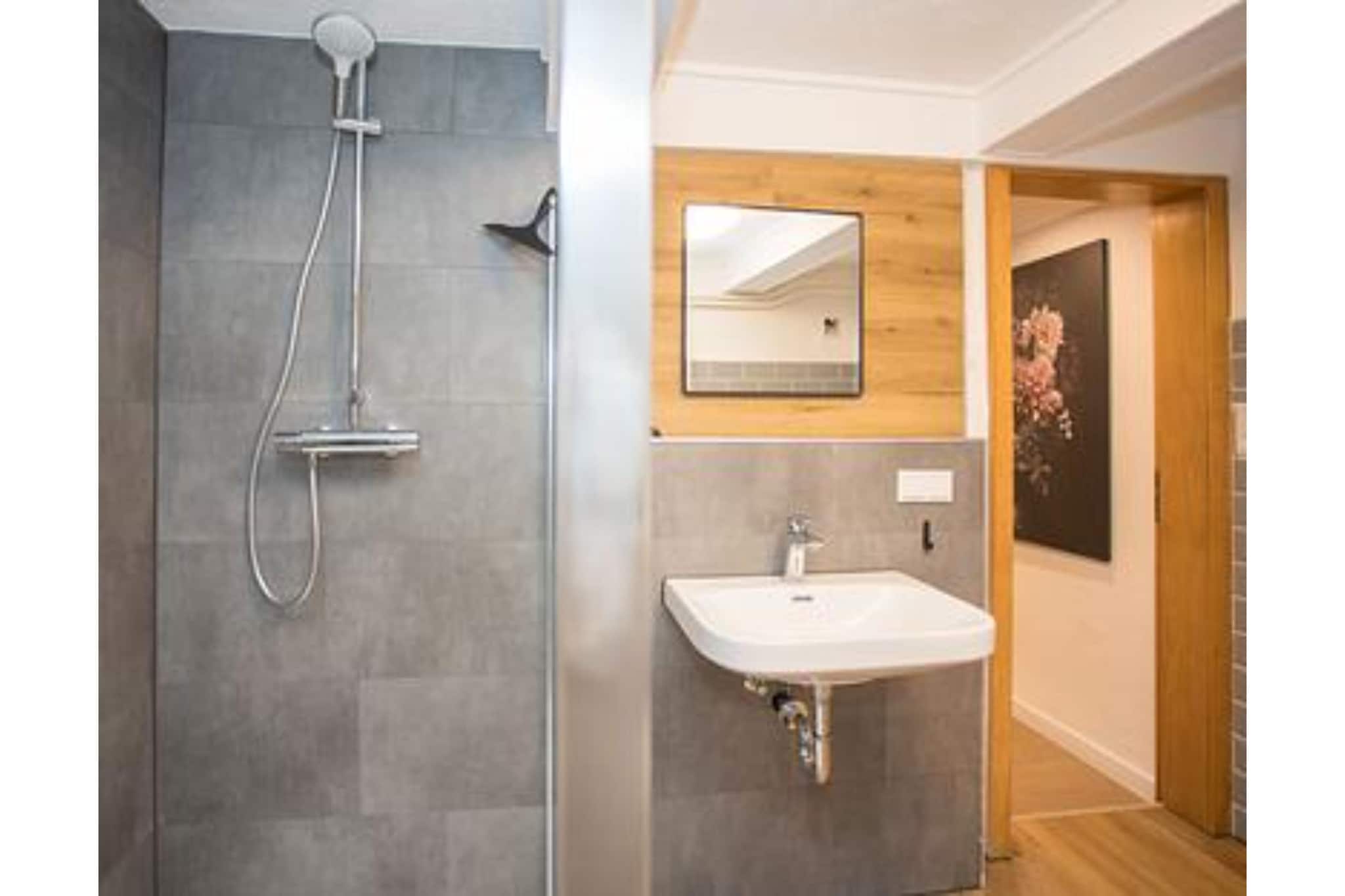 Gruppenhaus K17-Badezimmer