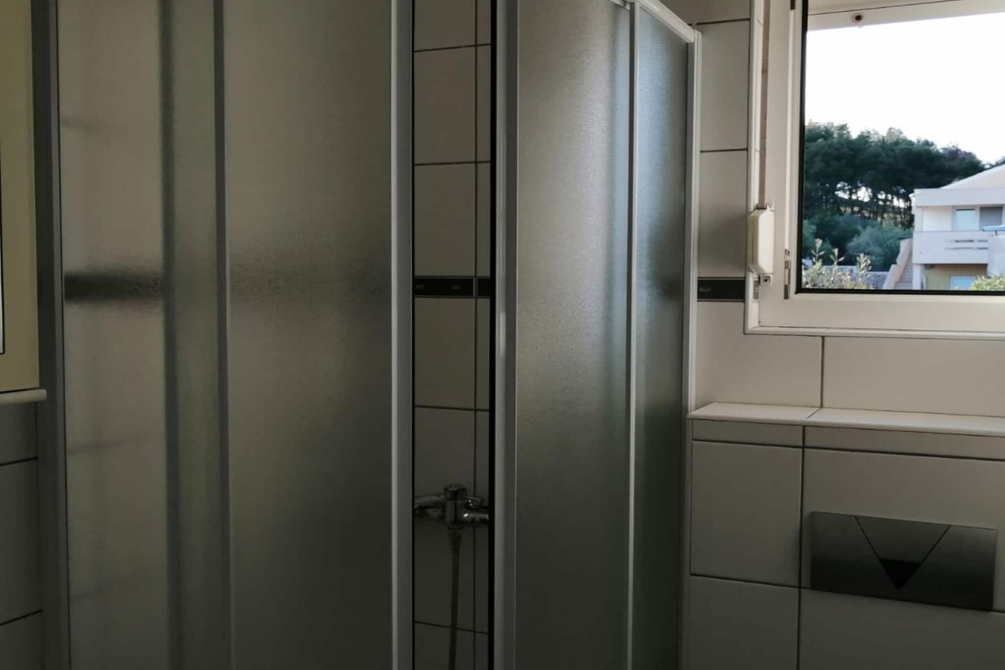 Apartments Juric - One Bedroom Apartment With Terrace (Zeleni) - Salle de bain