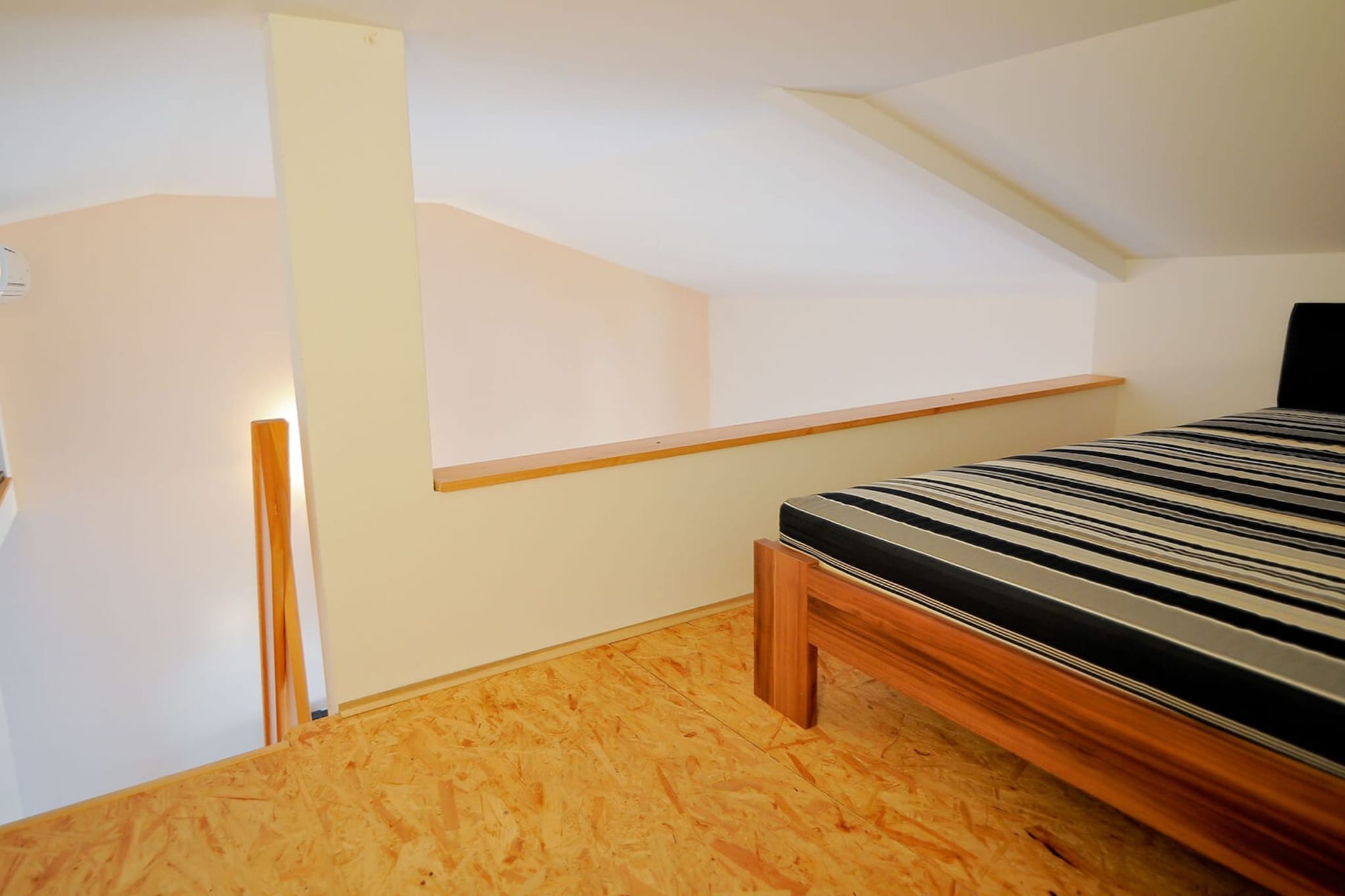 Apartments Juric - One Bedroom Apartment With Terrace (Smeđi)