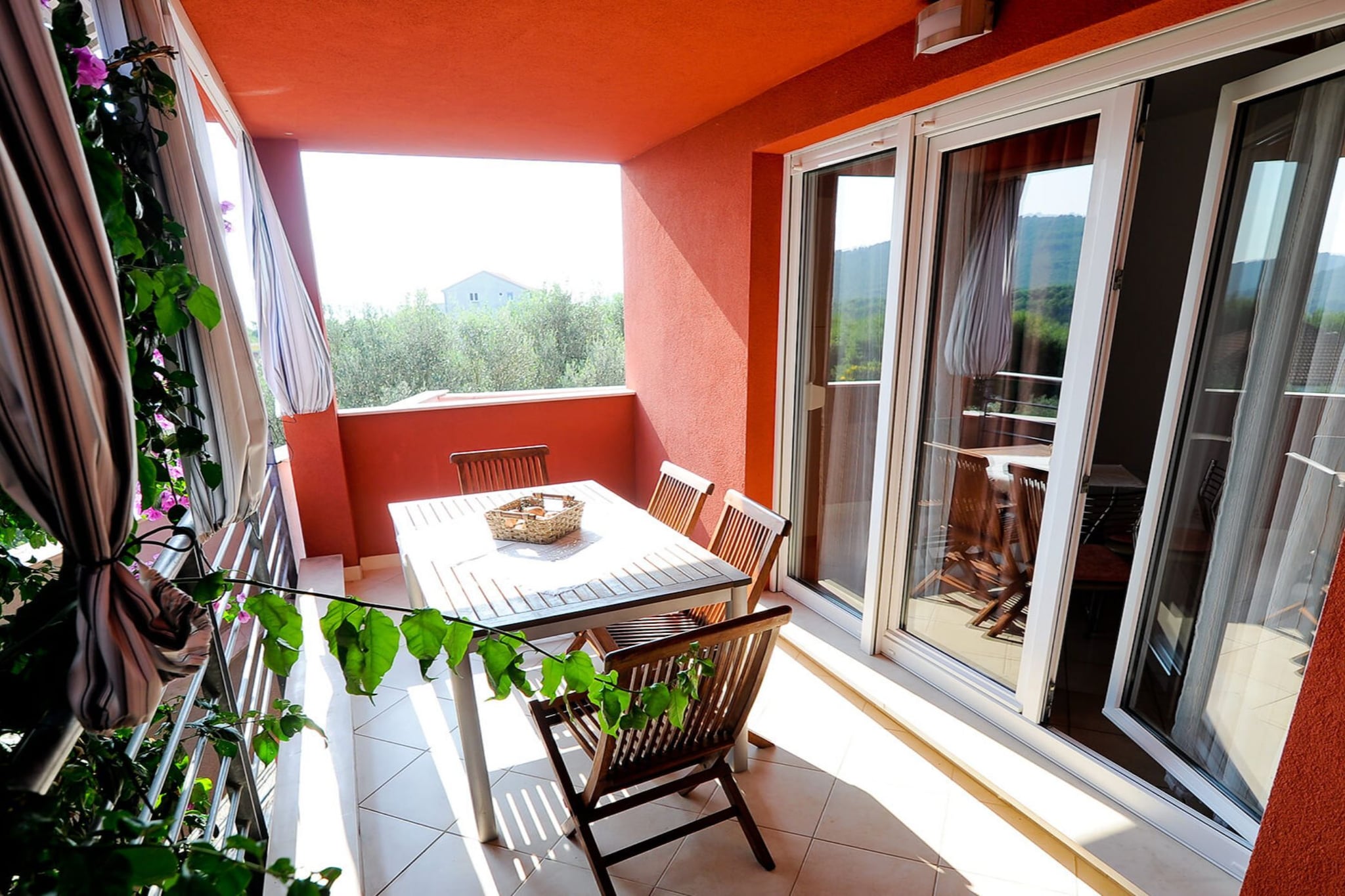 Apartments Juric - One Bedroom Apartment With Terrace (Smeđi)