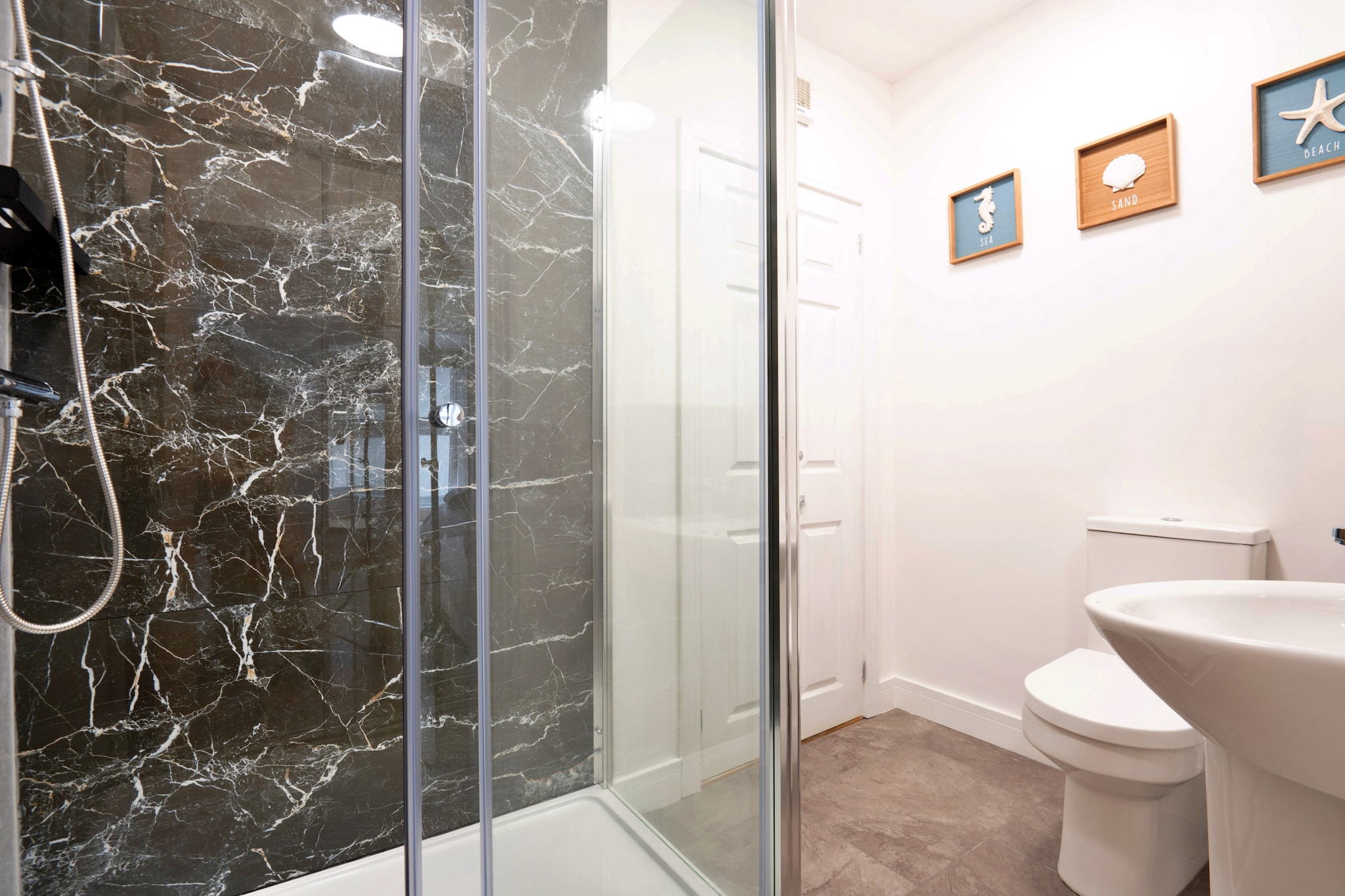 Brecon House - Badkamer