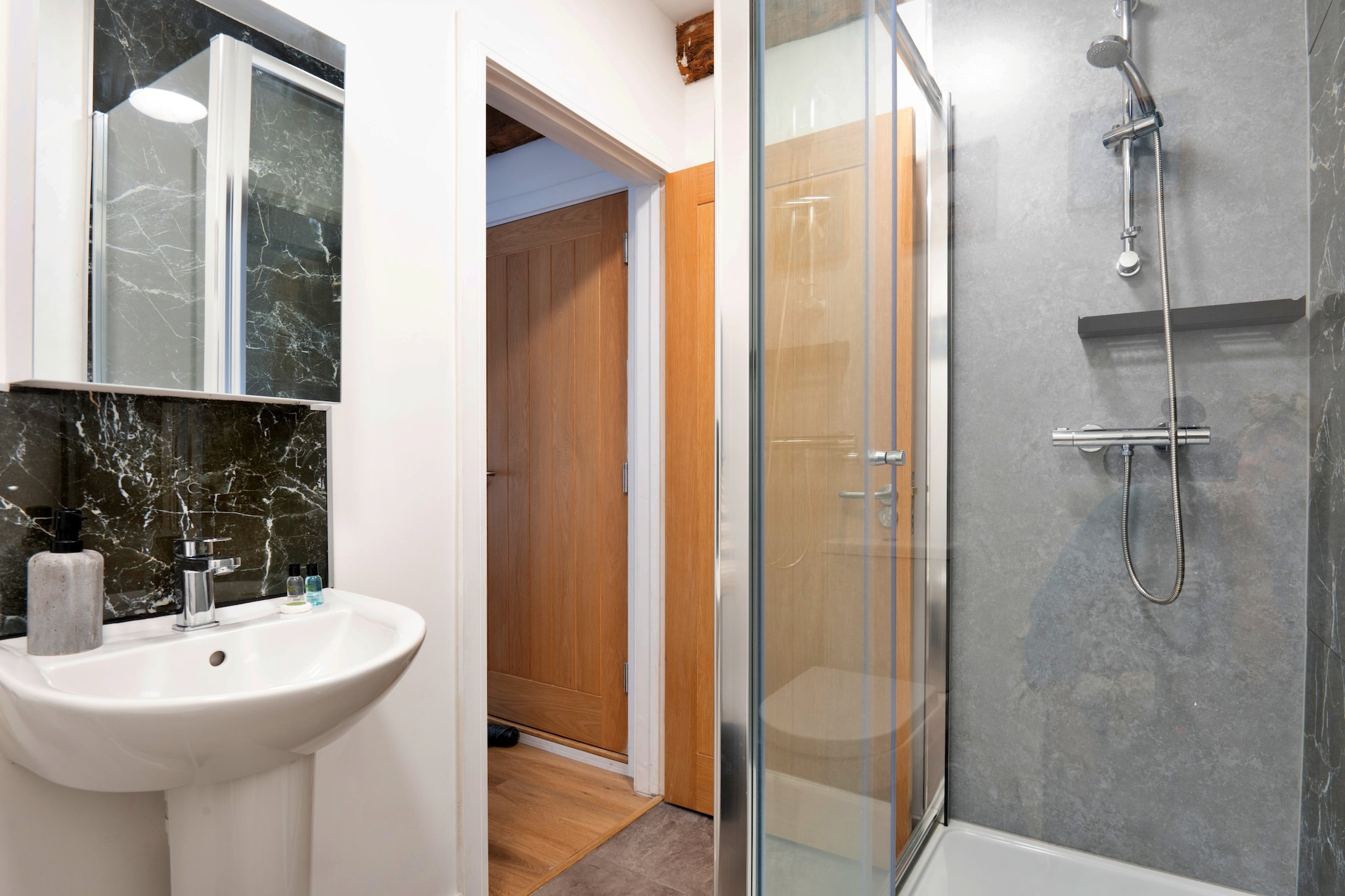 Brecon House - Badkamer