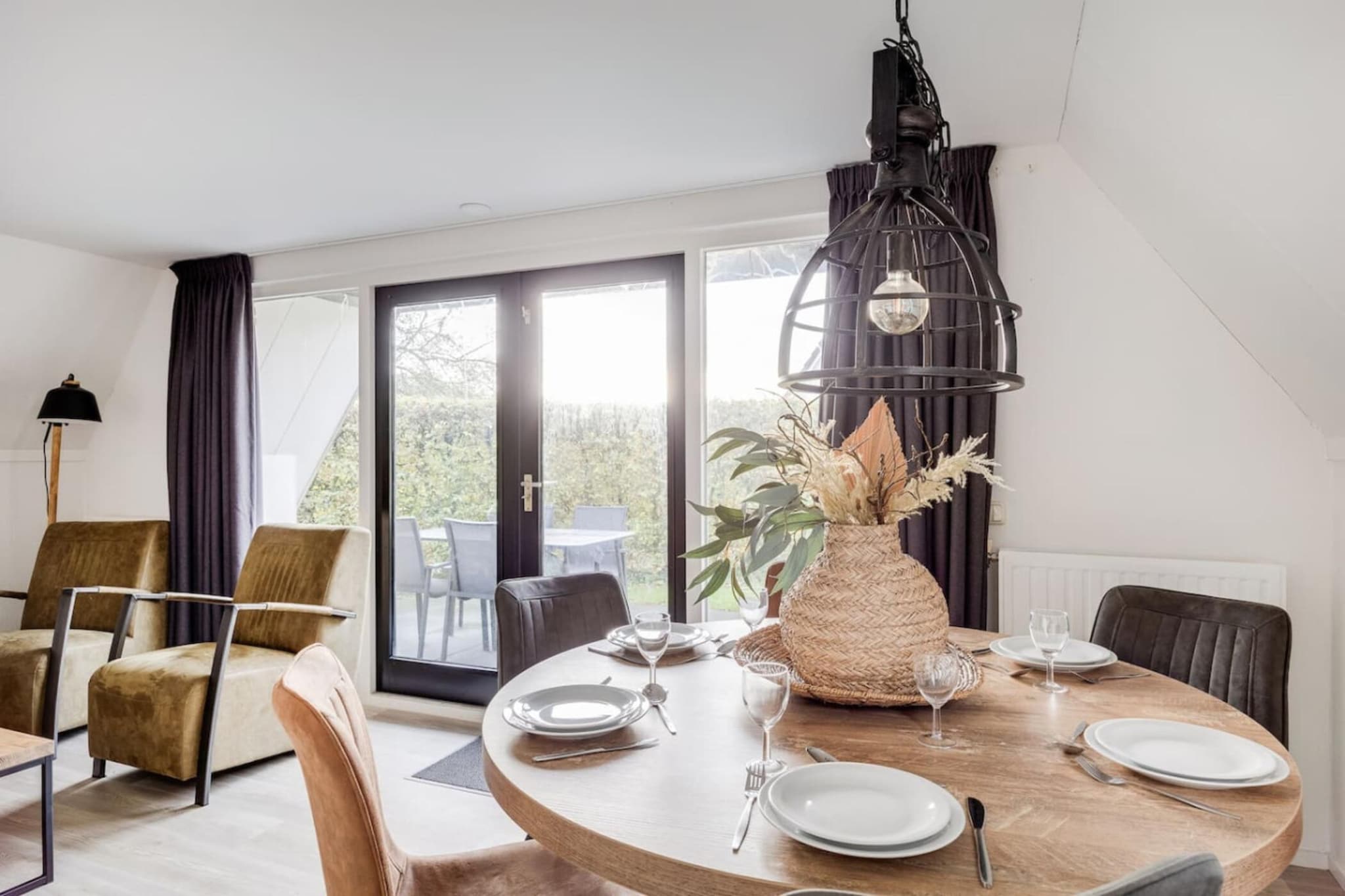 118 | Rietzanger | Sfeervol ingerichte bungalow-Eetkamer