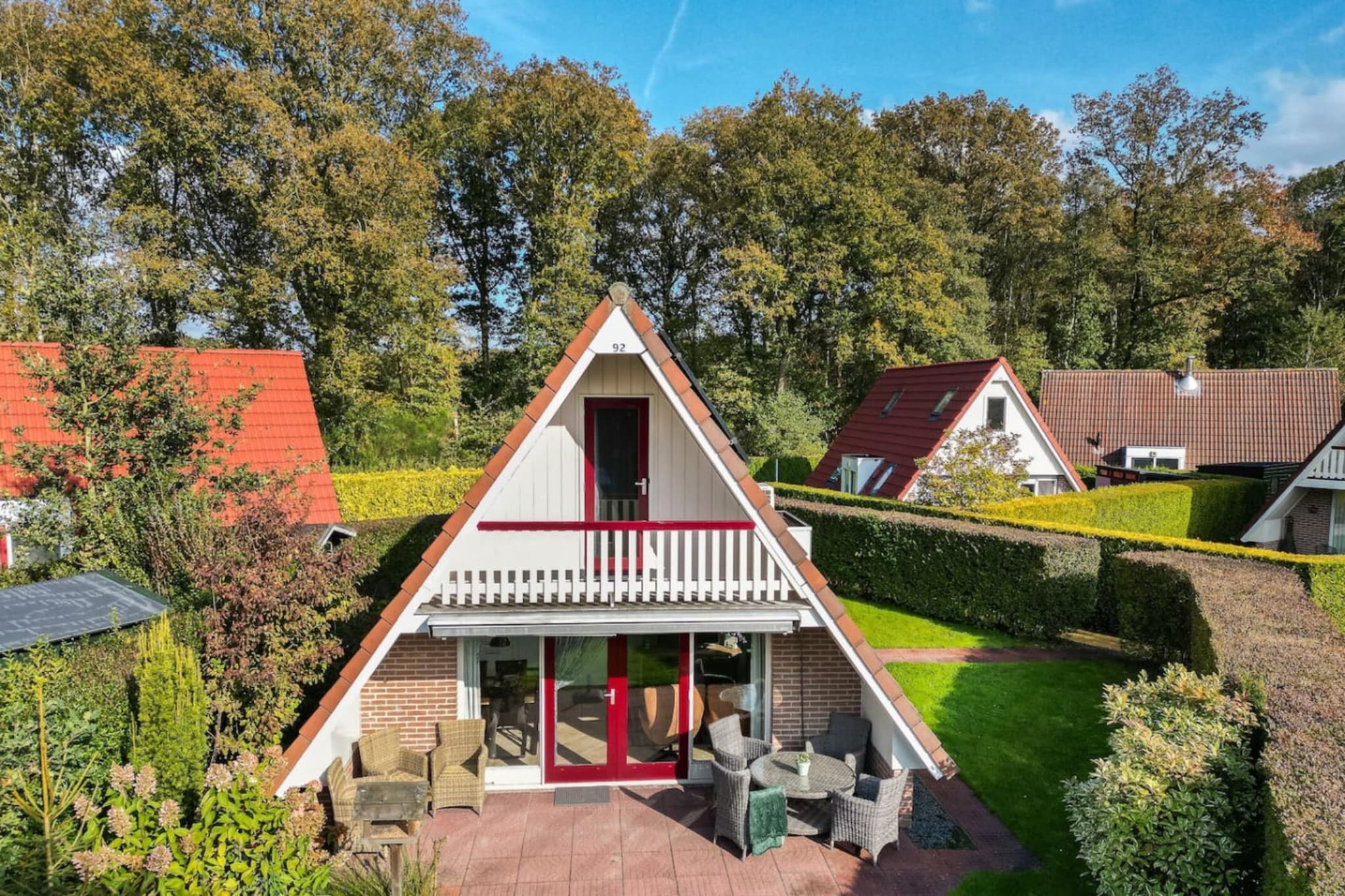 92 | Gaai | Prachtige bungalow nabij natuur-Buitenkant zomer