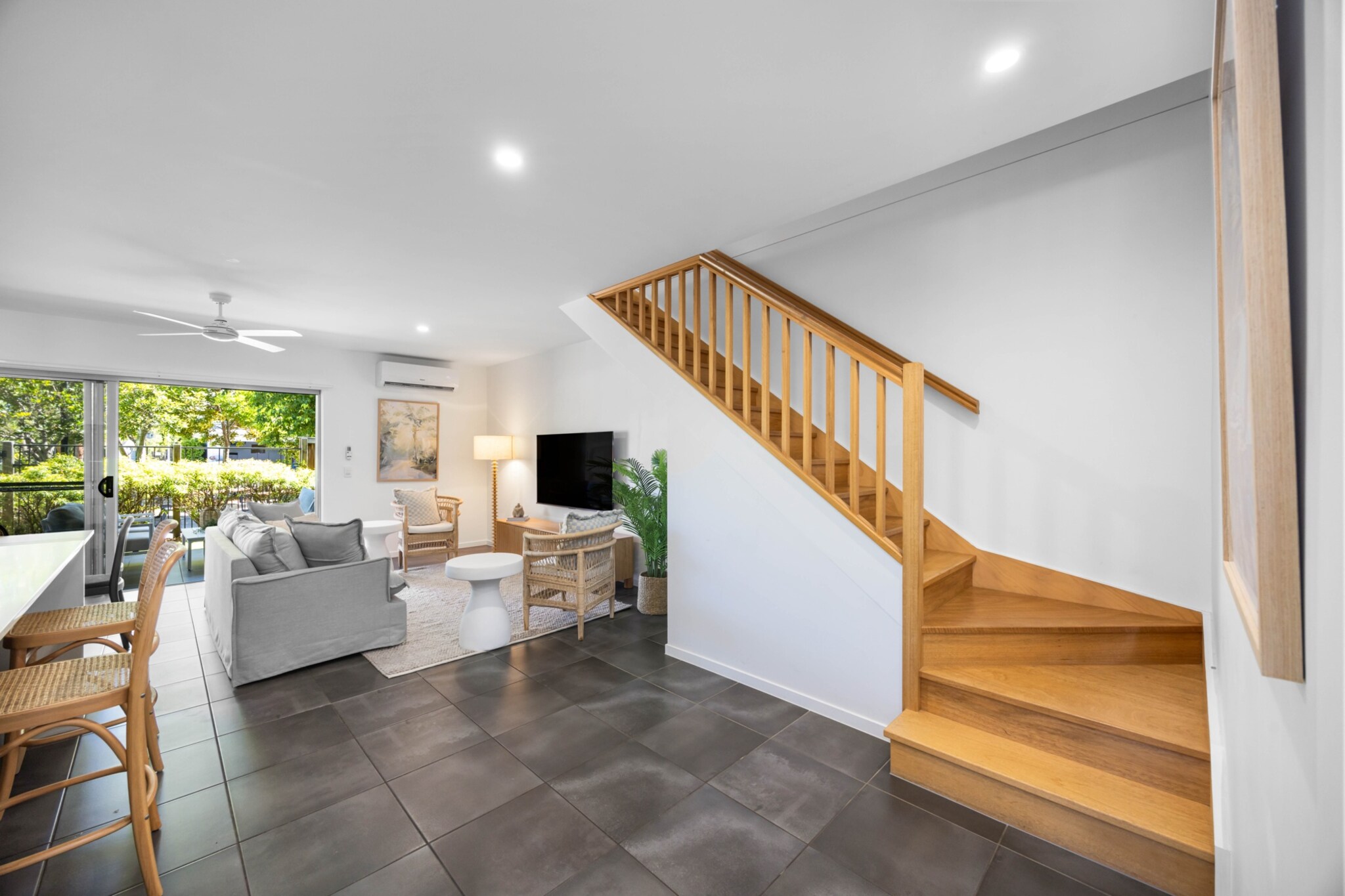 Bright 3-Bed Home with Private Courtyard