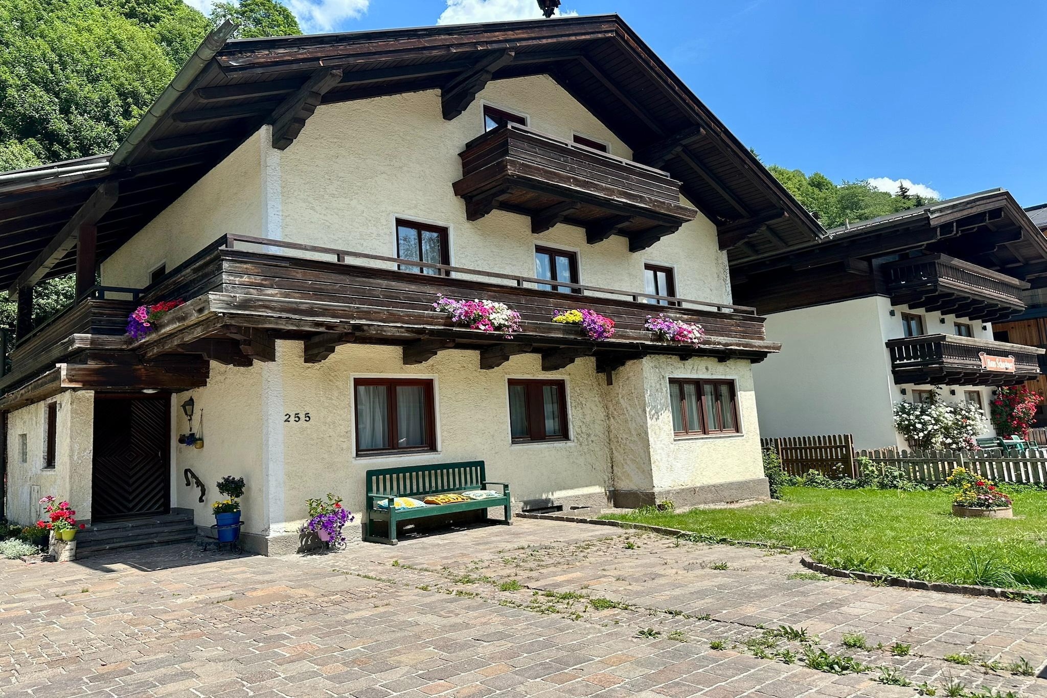 Exterior Summer