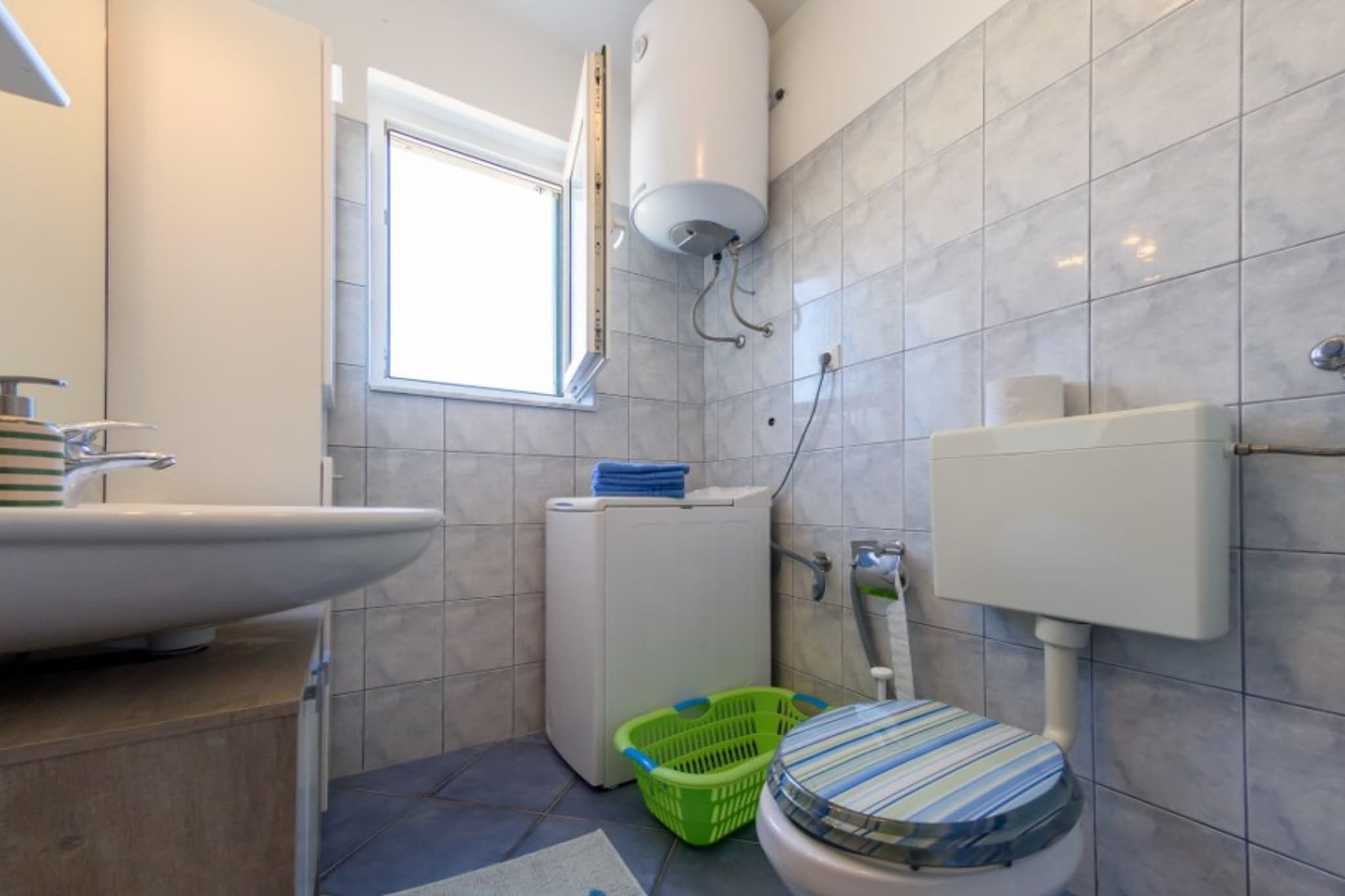 Holiday Home Mirta - Two Bedroom Villa with Sea view - Bathroom