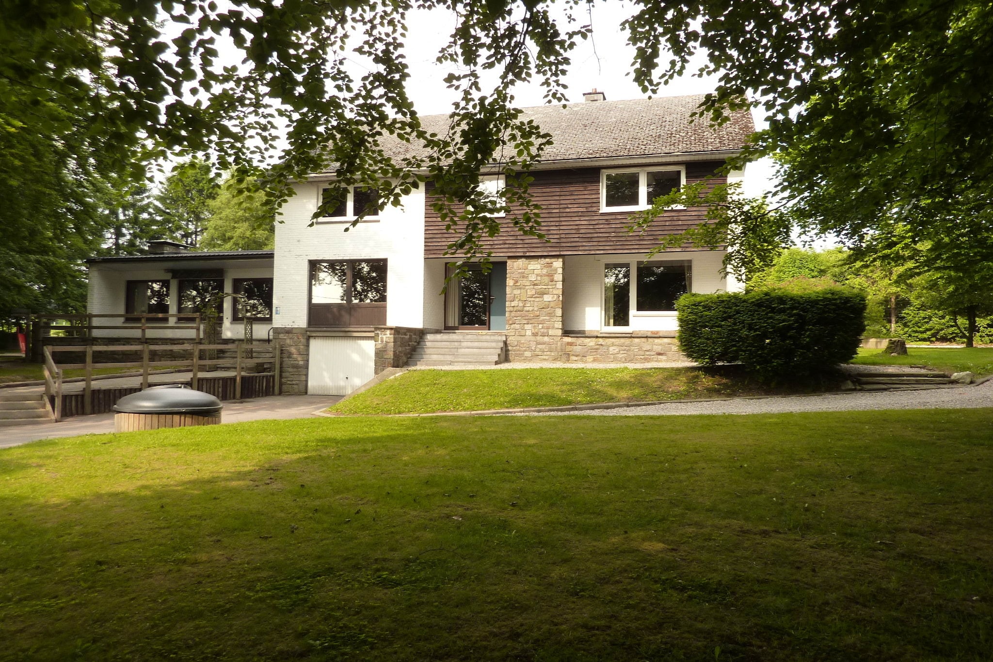 Exterior Summer
