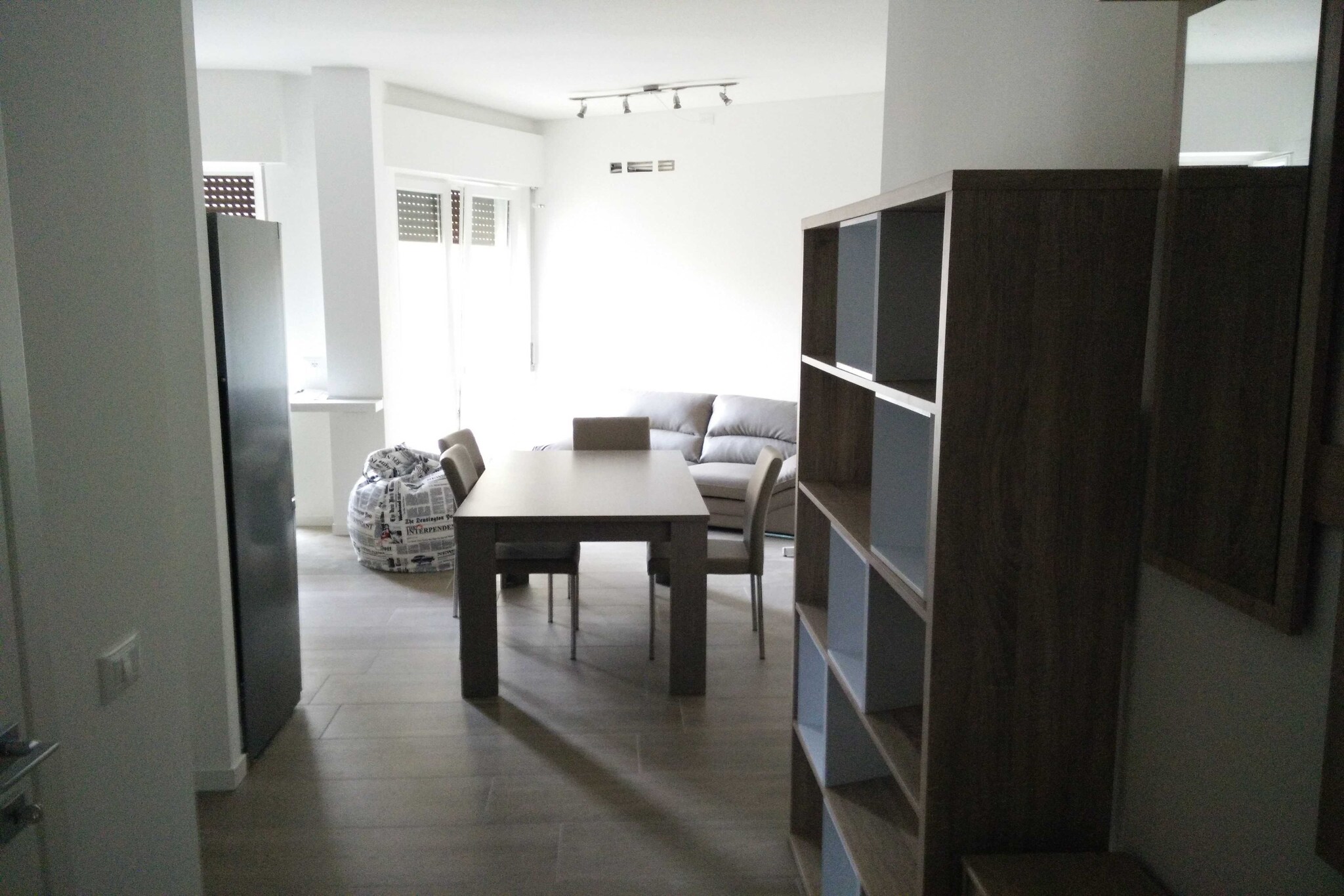 📌 Checkmyguest presents a pleasant apartment located in Sesto San Giovanni, just outside Milan. Comfortable and functional, it offers an ideal setting for both business and leisure stays. Well connected by public transport, it provides easy access to central Milan while enjoying a quiet area close to shops and amenities.