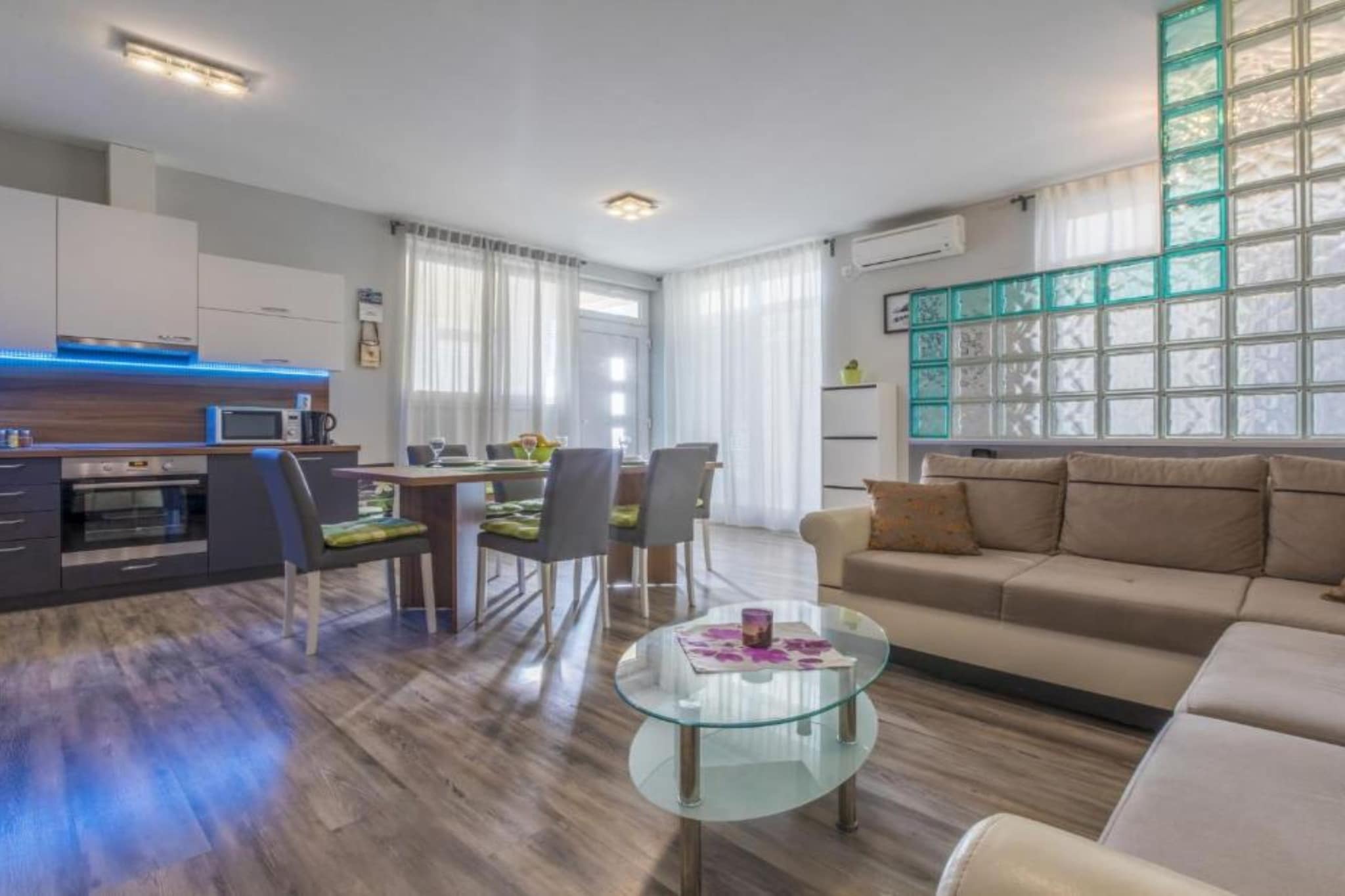 Charming Apartment Vlatka - Two Bedroom Apartment with Loggia - Outdoor
