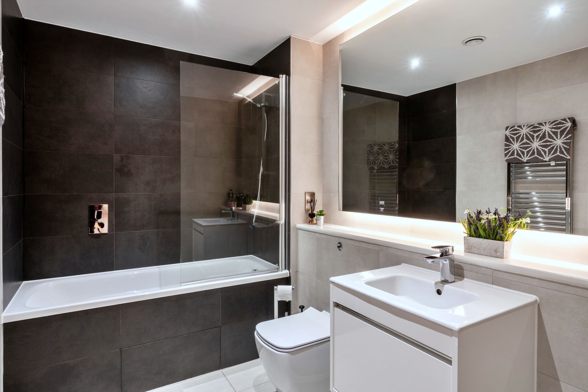 Plymouth Residence - Badkamer