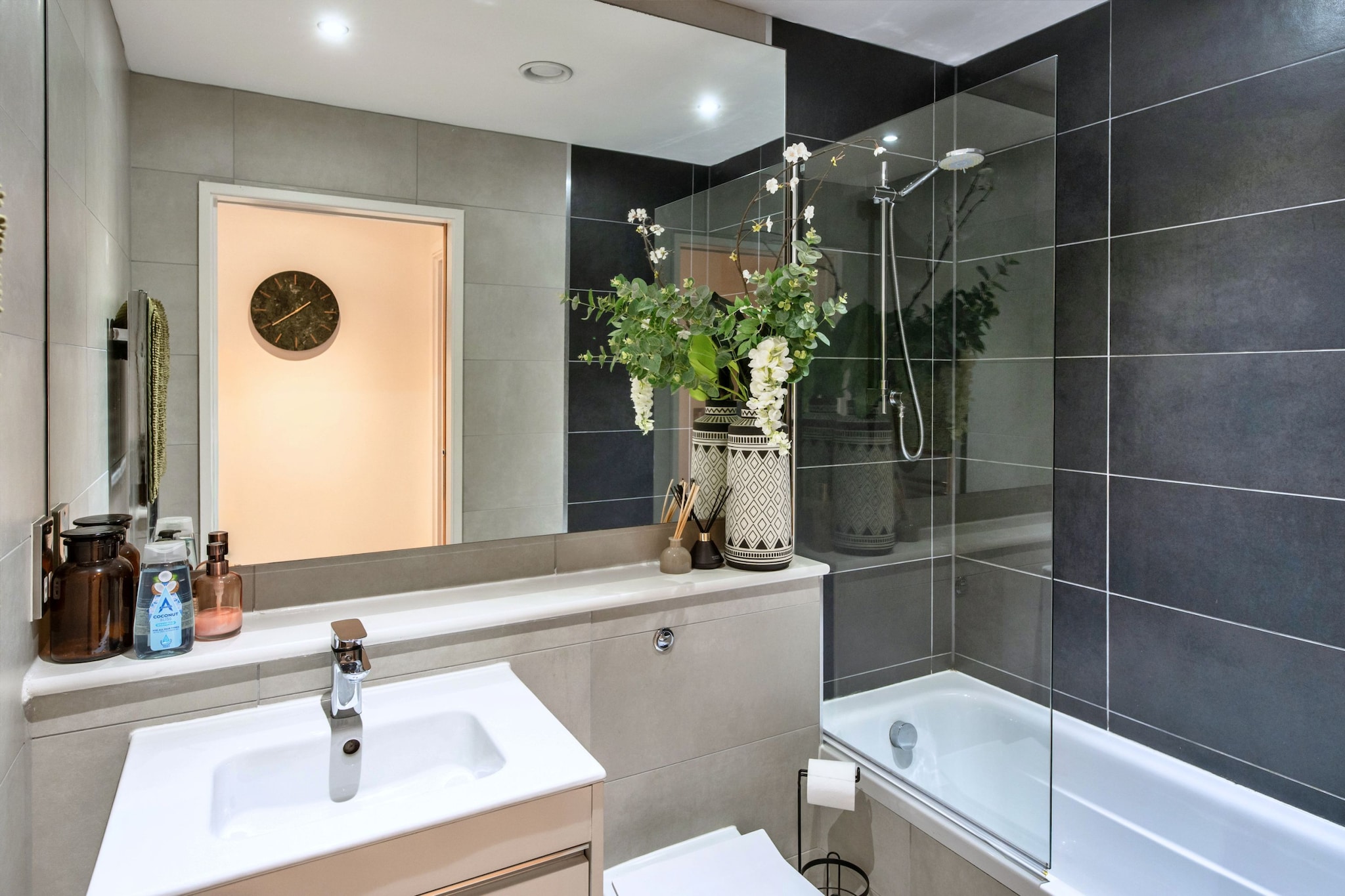 Plymouth City Apartment - Badkamer