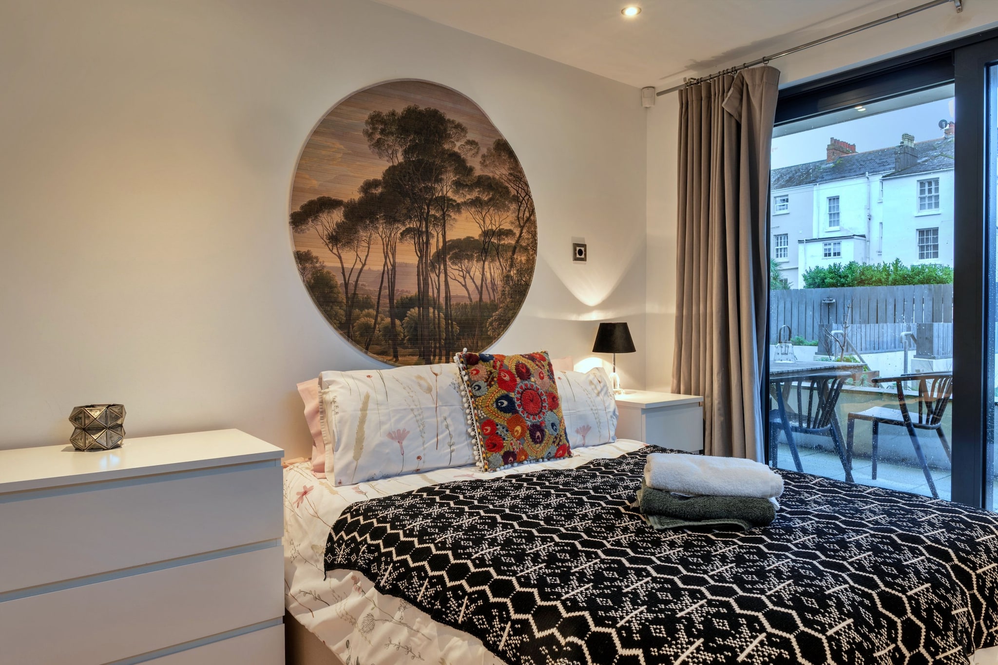 Plymouth City Apartment